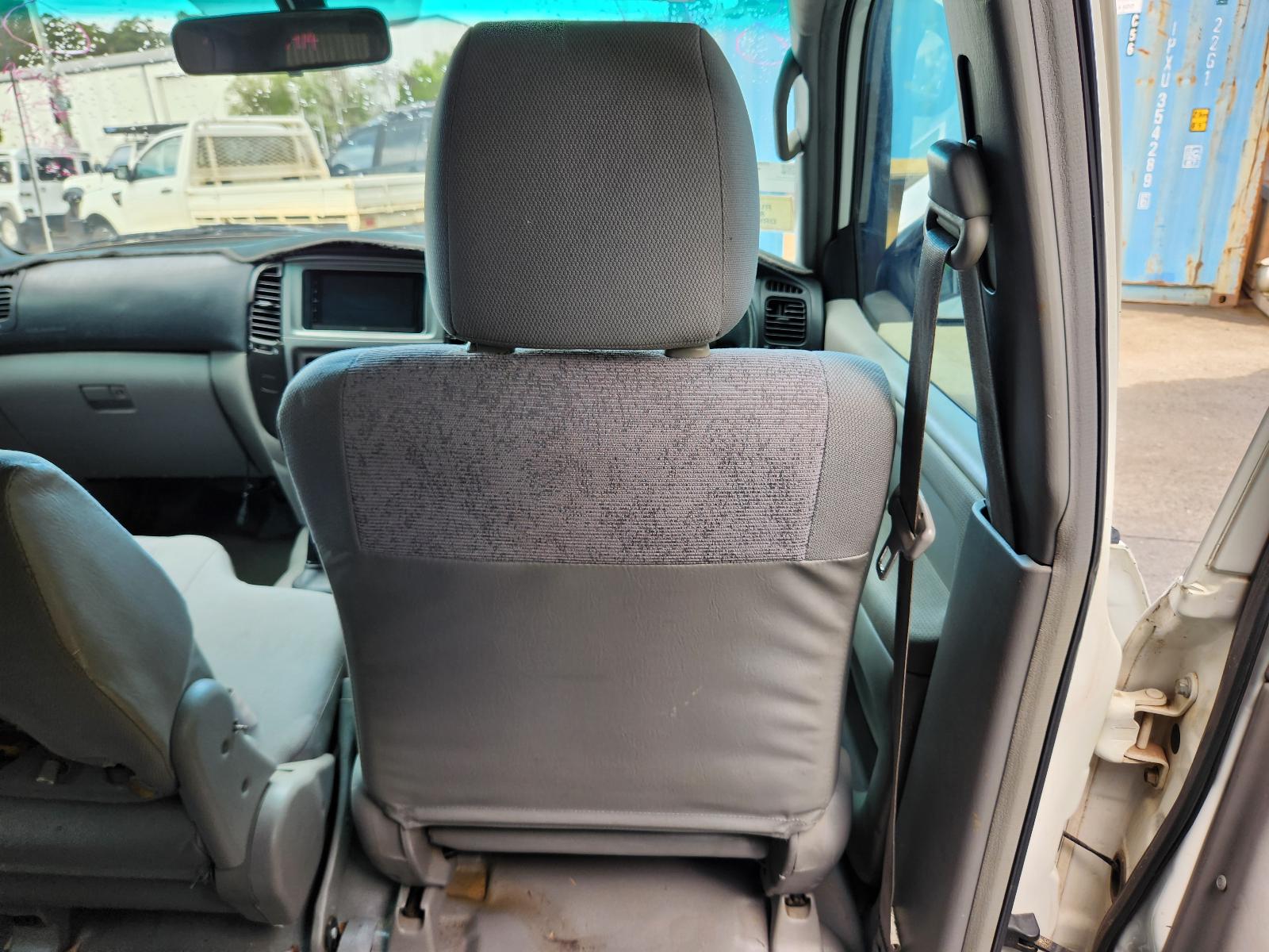 View Toyota Landcruiser 2006 4 Door Station Wagon