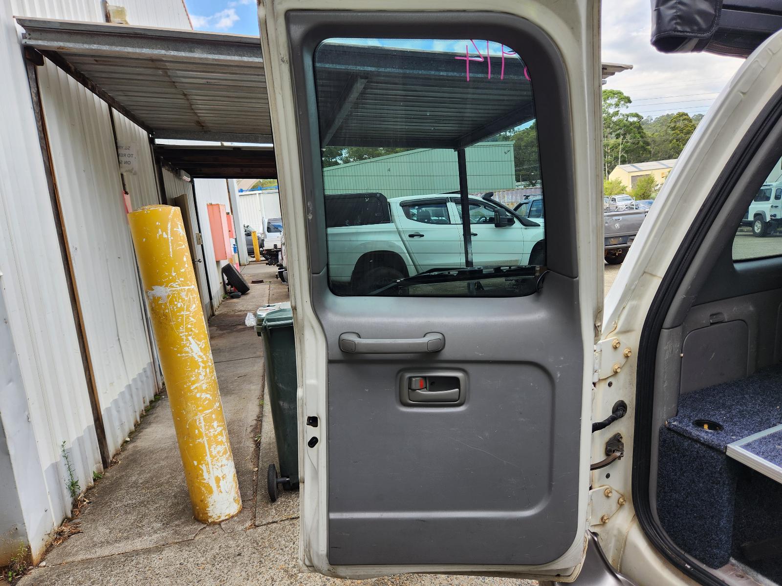 View Toyota Landcruiser 2006 4 Door Station Wagon