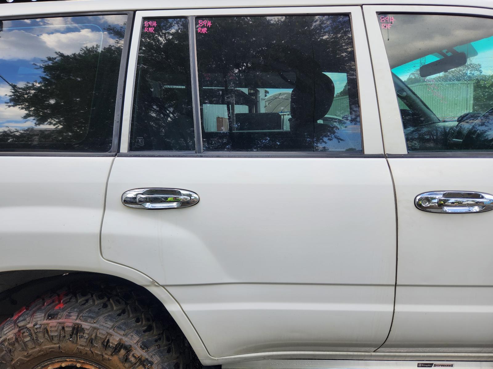 View Toyota Landcruiser 2006 4 Door Station Wagon