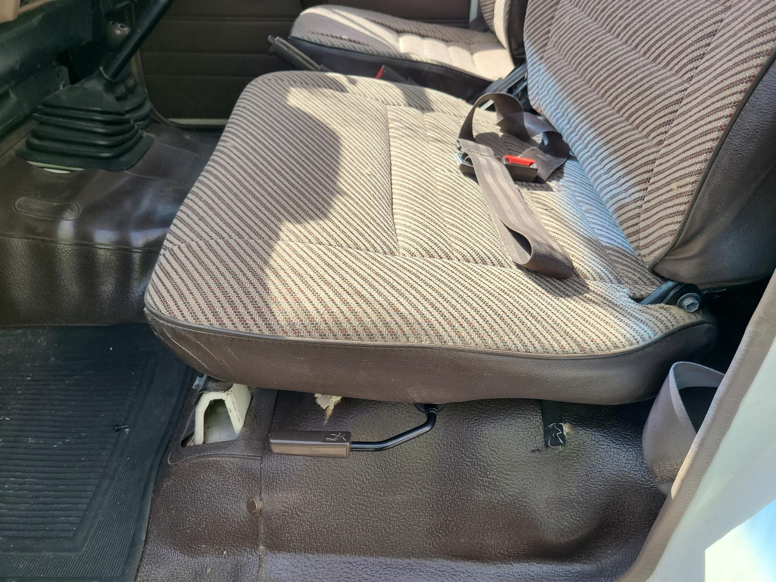 View Toyota Landcruiser 1990 2 Door Station Wagon