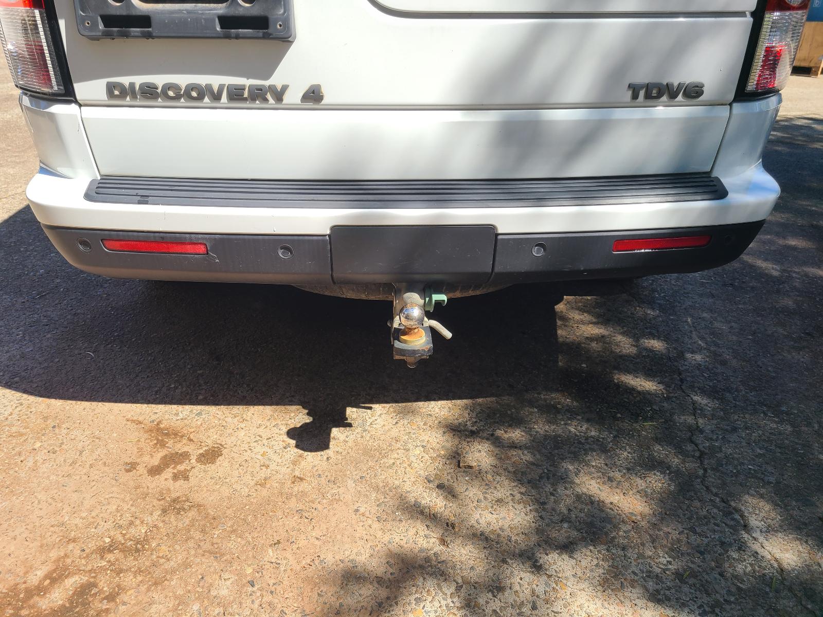 View Land Rover Discovery 2011 4 Door Station Wagon