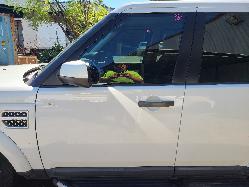 View Land Rover Discovery 2011 4 Door Station Wagon