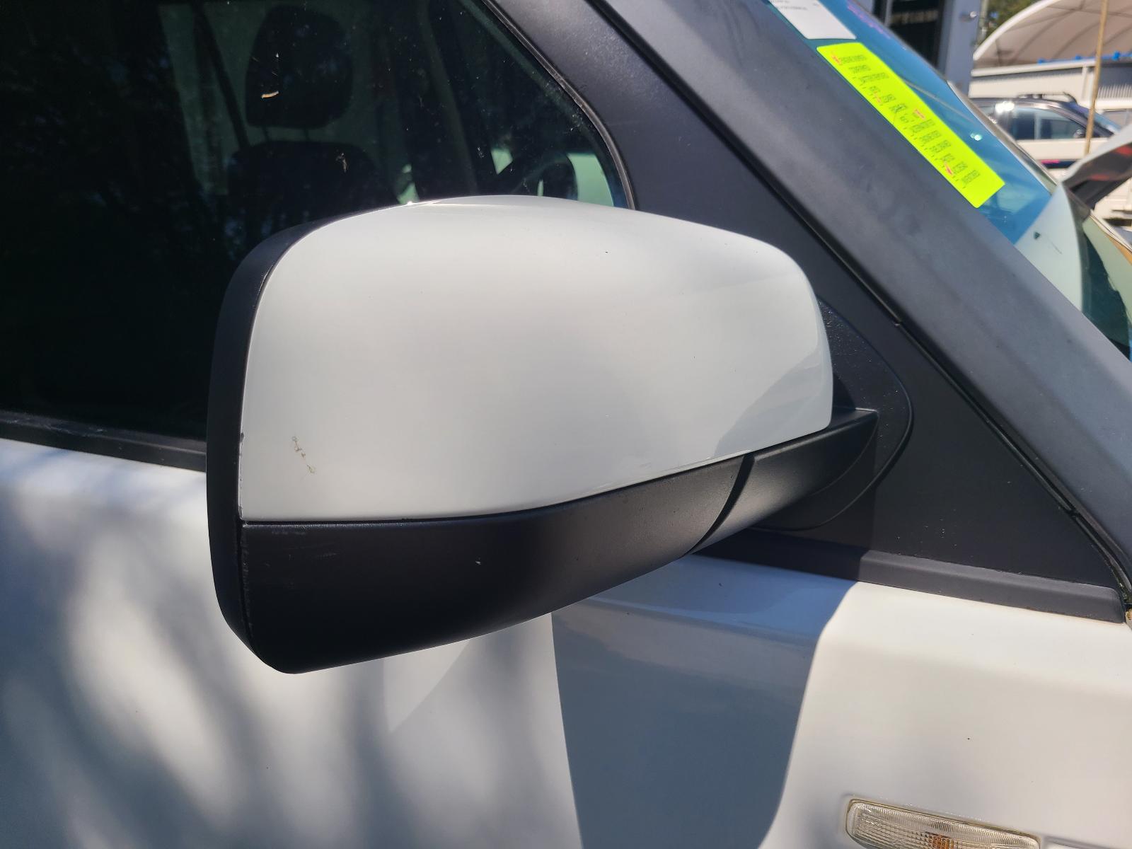 View Land Rover Discovery 2011 4 Door Station Wagon