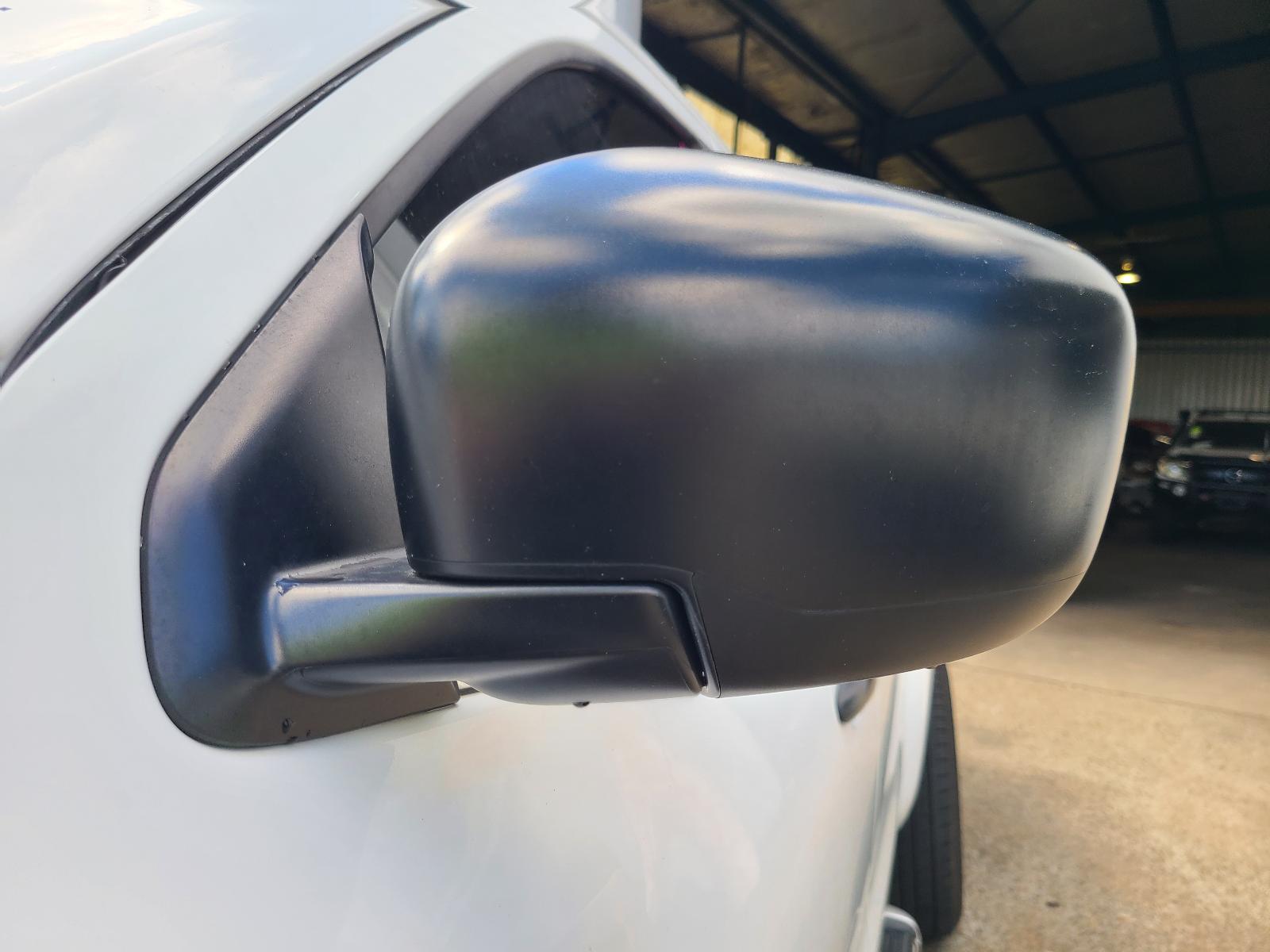 View Nissan Navara 2017 4 Door Utility