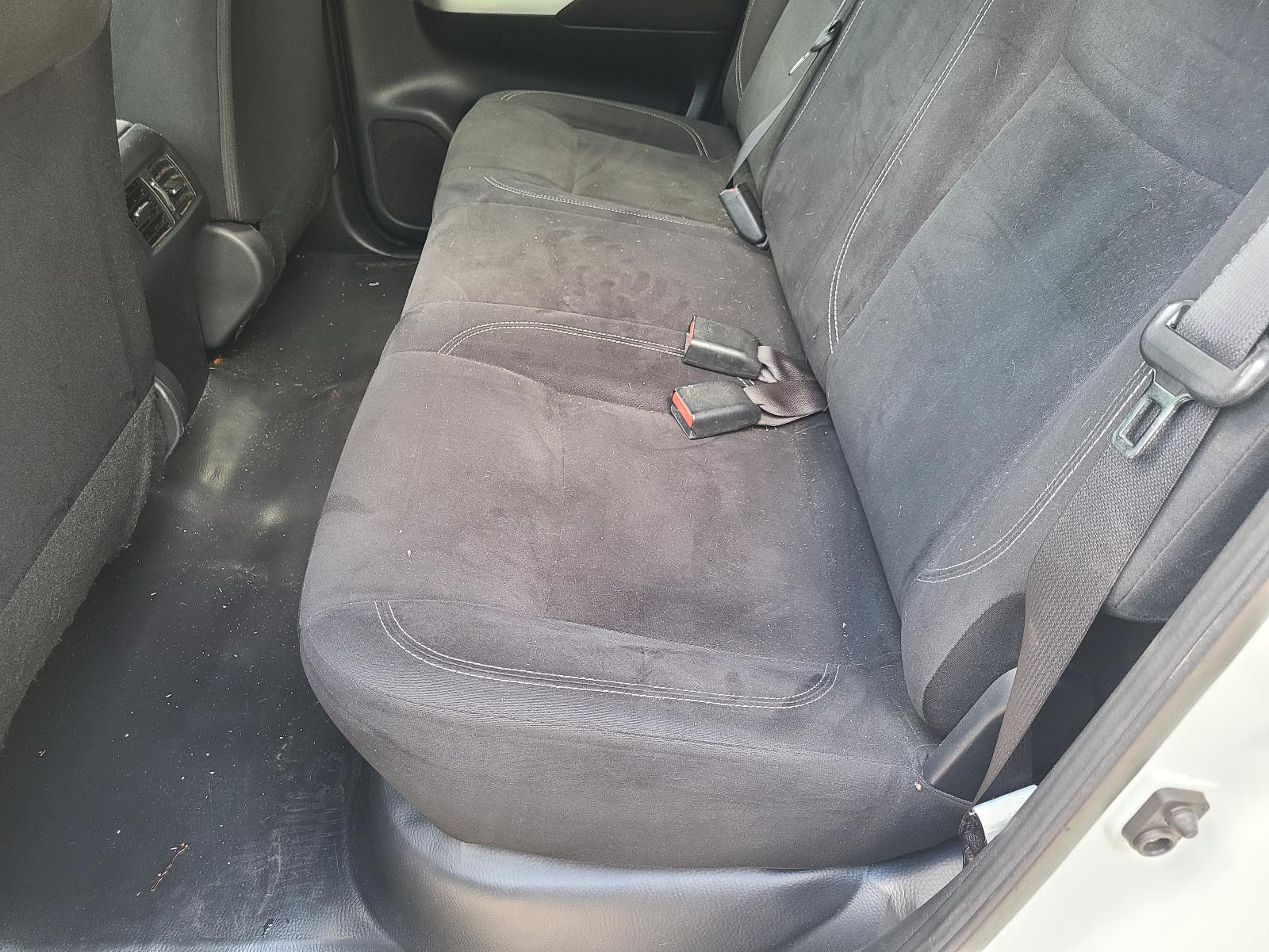 View Nissan Navara 2017 4 Door Utility