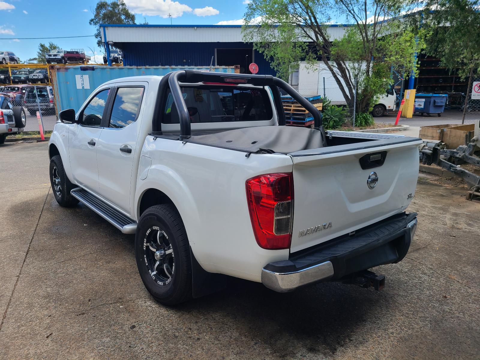 View Nissan Navara 2017 4 Door Utility