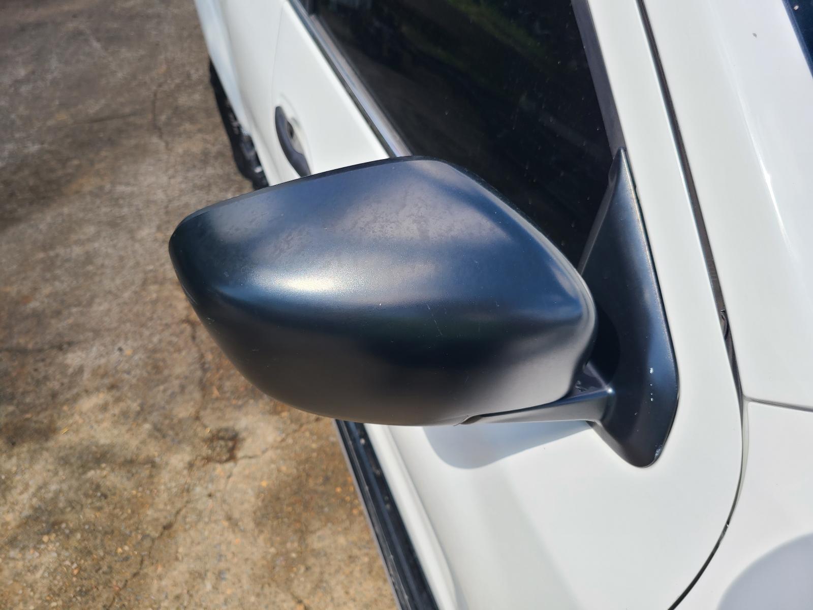 View Nissan Navara 2017 4 Door Utility