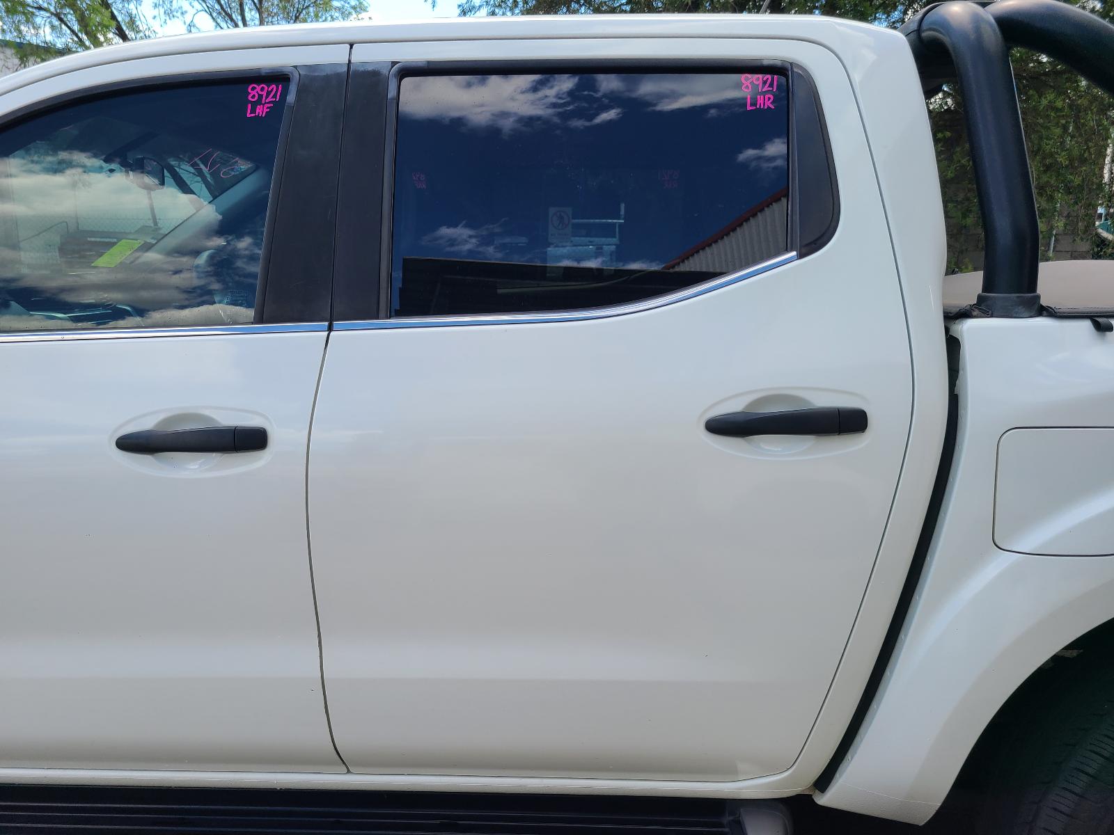 View Nissan Navara 2017 4 Door Utility
