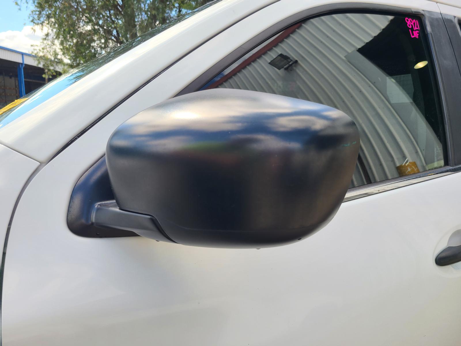 View Nissan Navara 2017 4 Door Utility