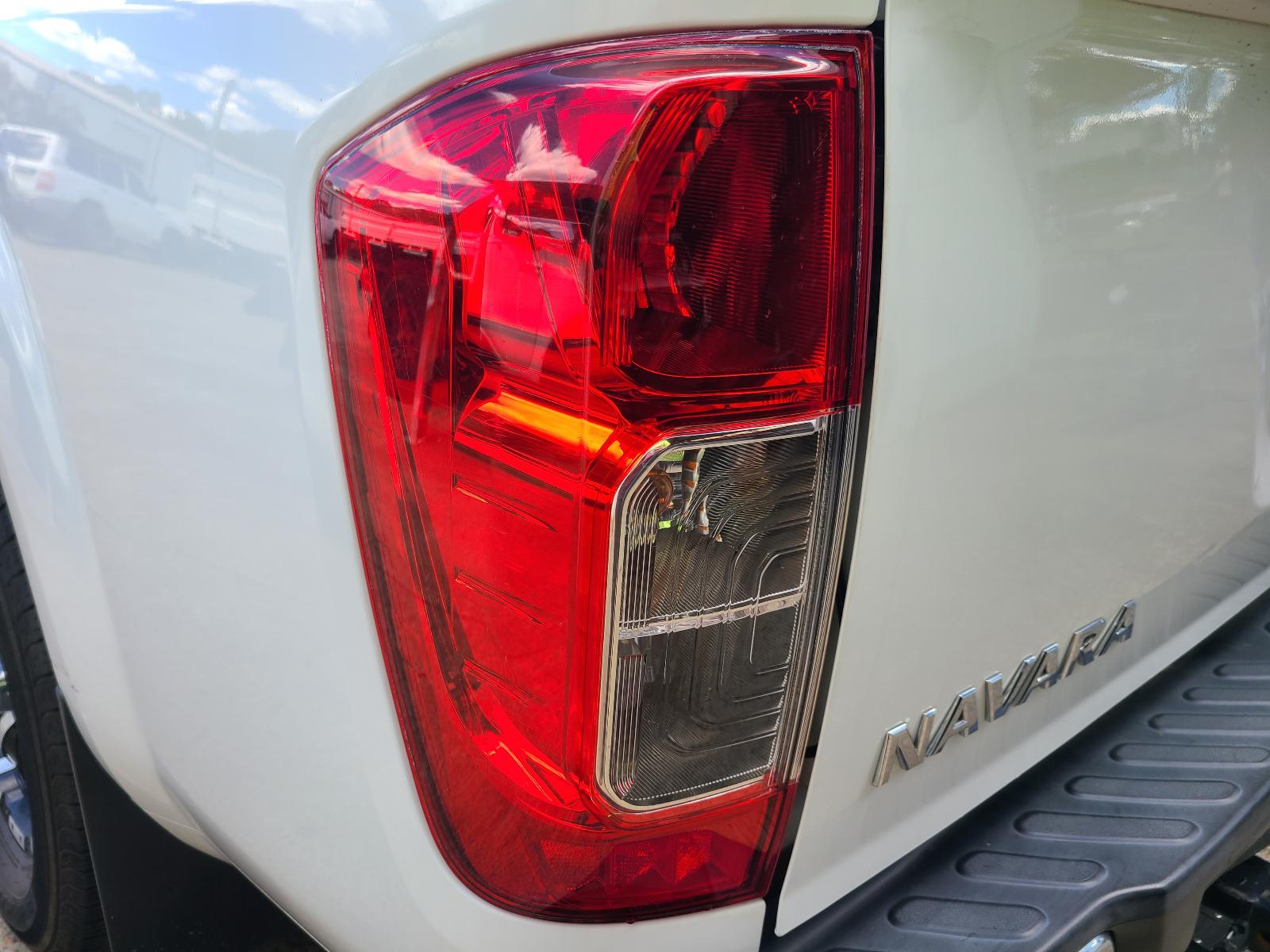 View Nissan Navara 2017 4 Door Utility