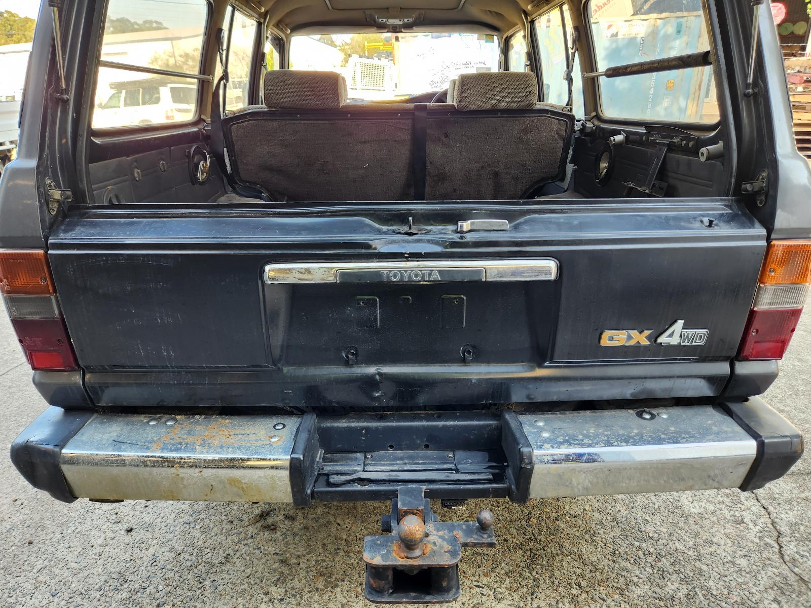 View Toyota Landcruiser 1988 4 Door Station Wagon