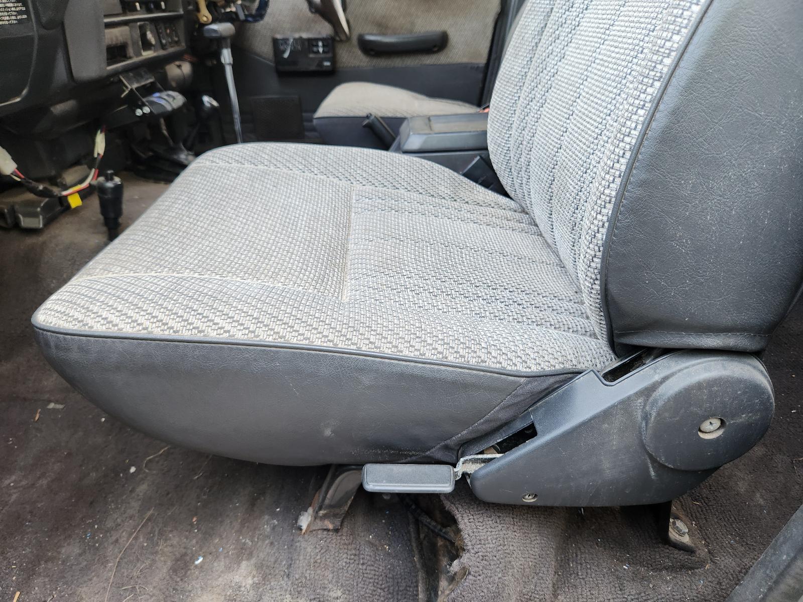 View Toyota Landcruiser 1988 4 Door Station Wagon