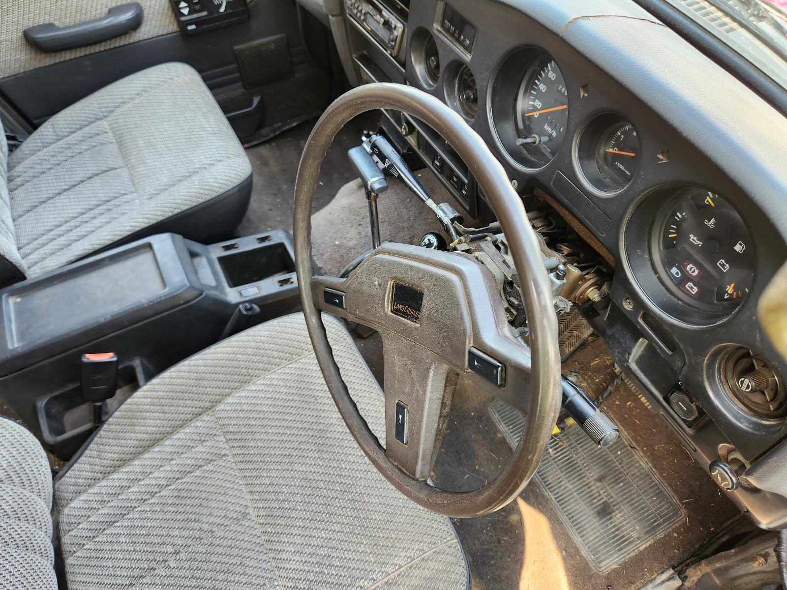 View Toyota Landcruiser 1988 4 Door Station Wagon