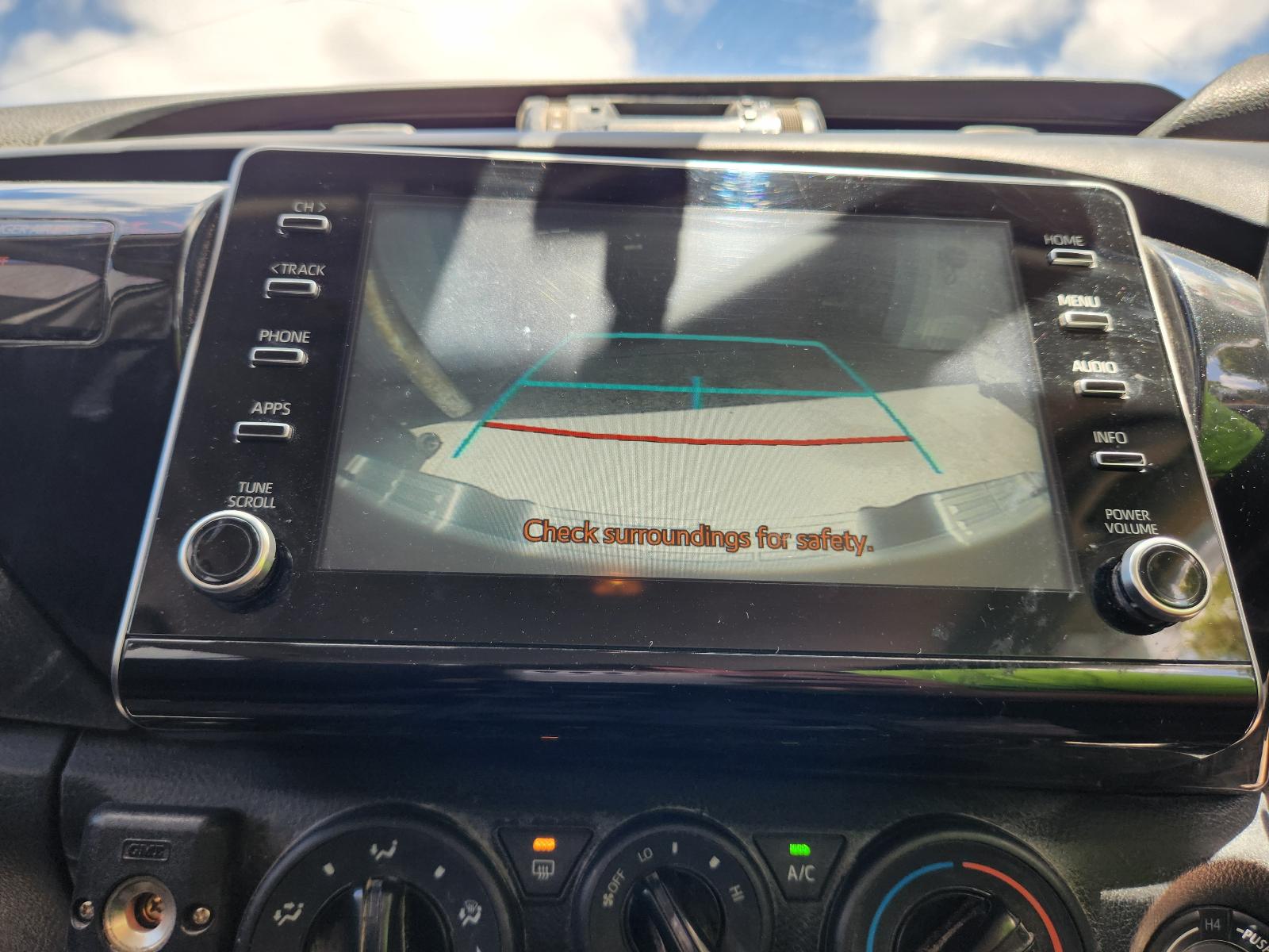 View Toyota Hilux 2022 4 Door Utility