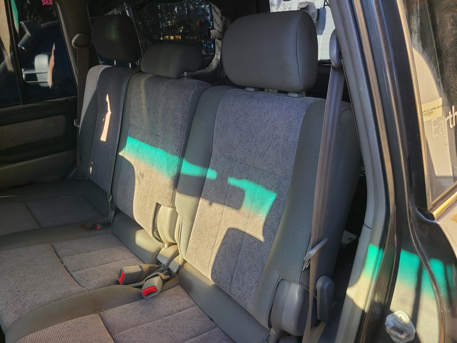 View Toyota Landcruiser 2004 4 Door Station Wagon