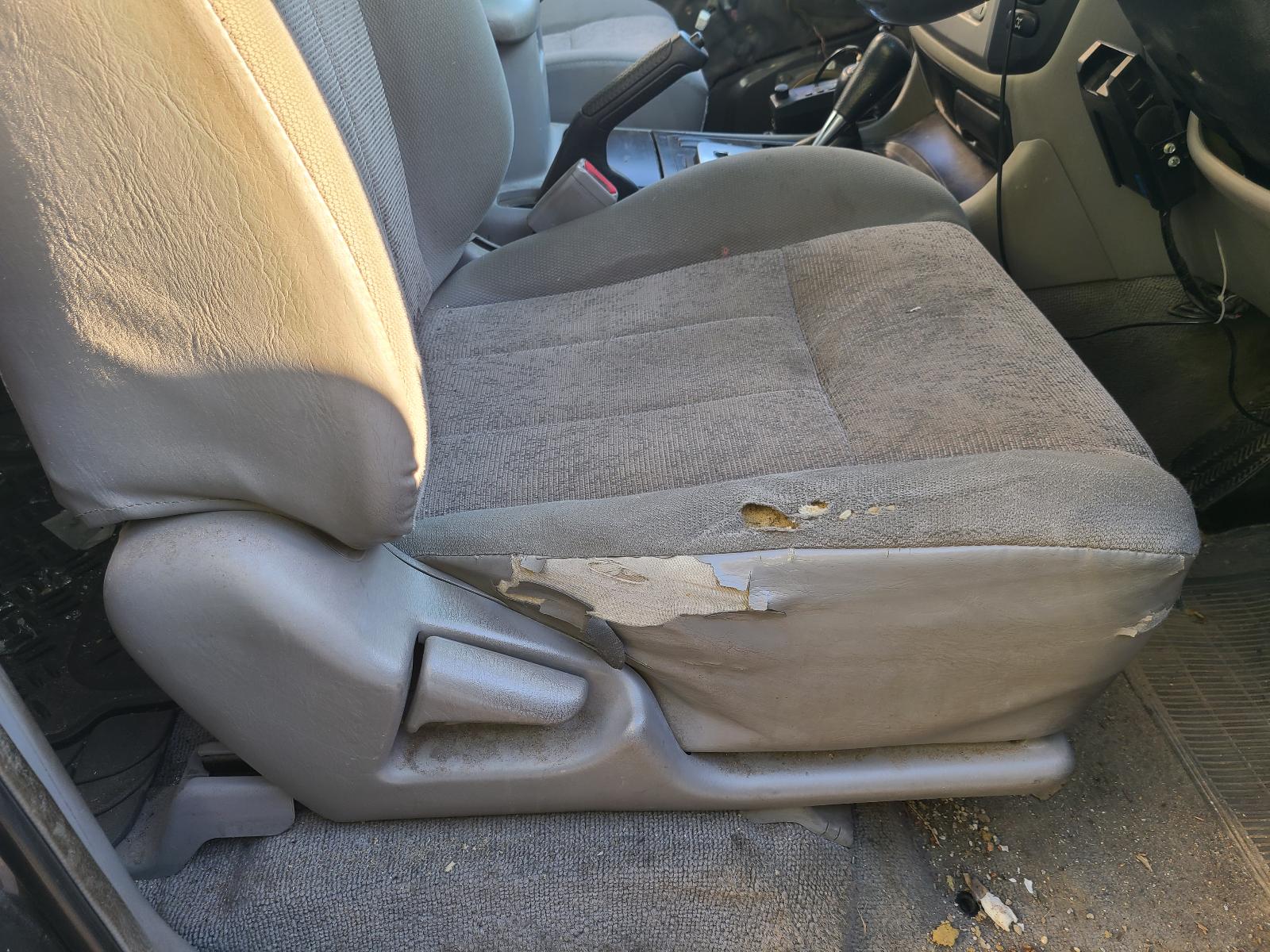 View Toyota Landcruiser 2004 4 Door Station Wagon