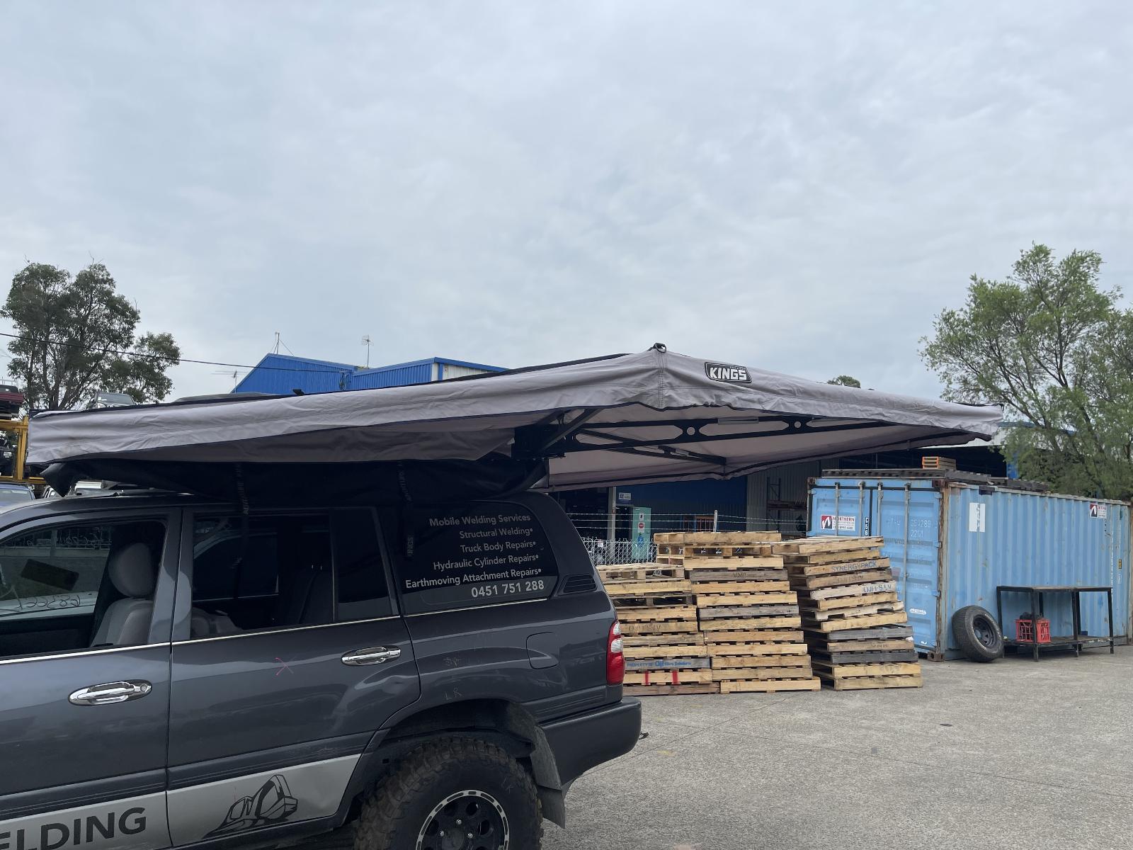 View Toyota Landcruiser 2004 4 Door Station Wagon