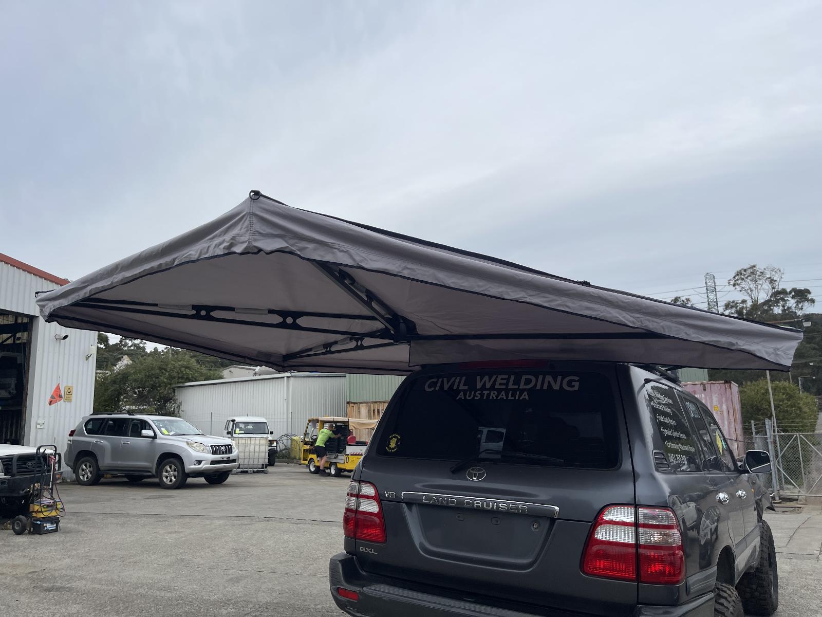 View Toyota Landcruiser 2004 4 Door Station Wagon