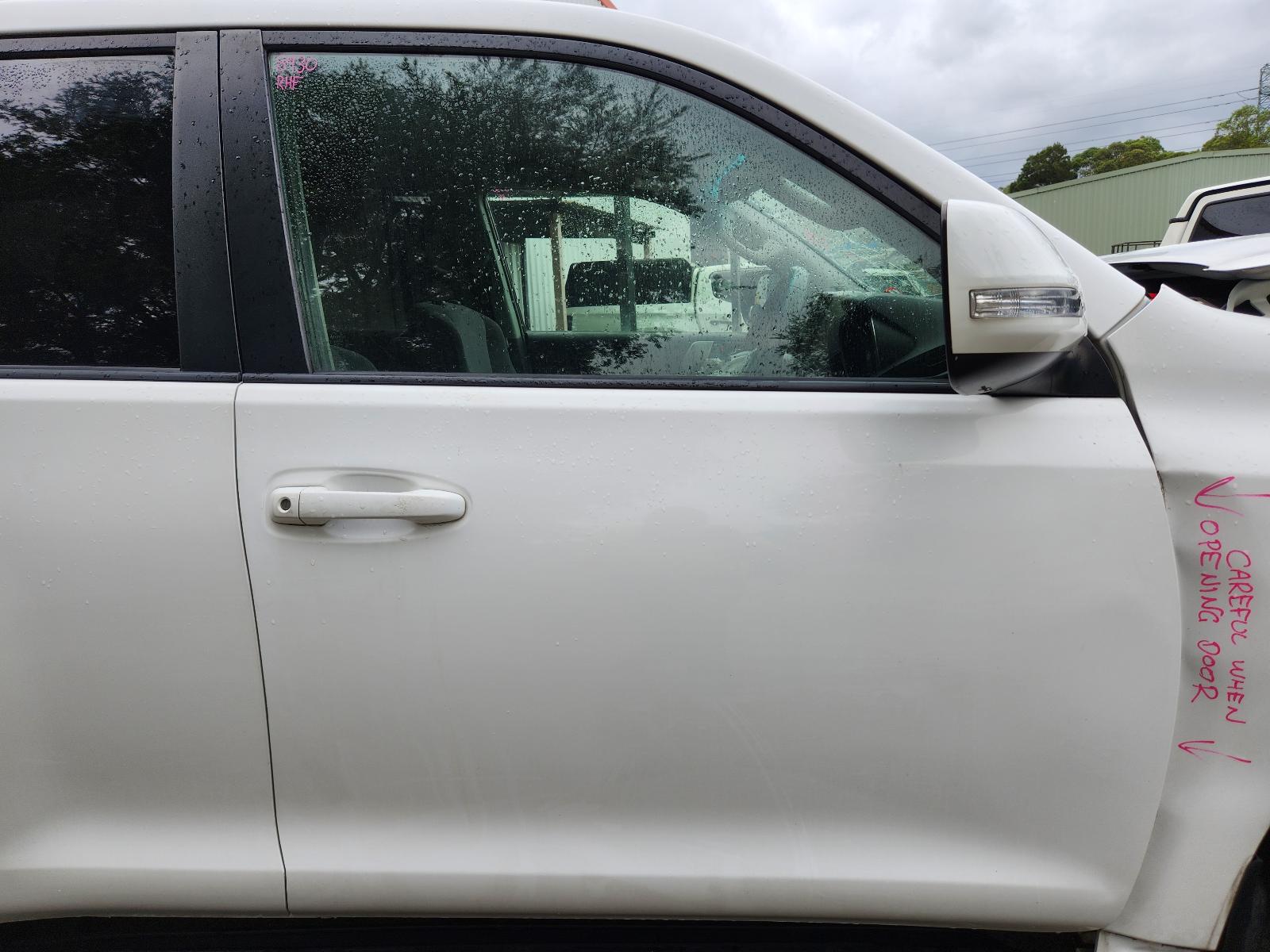 View Toyota Prado 2012  