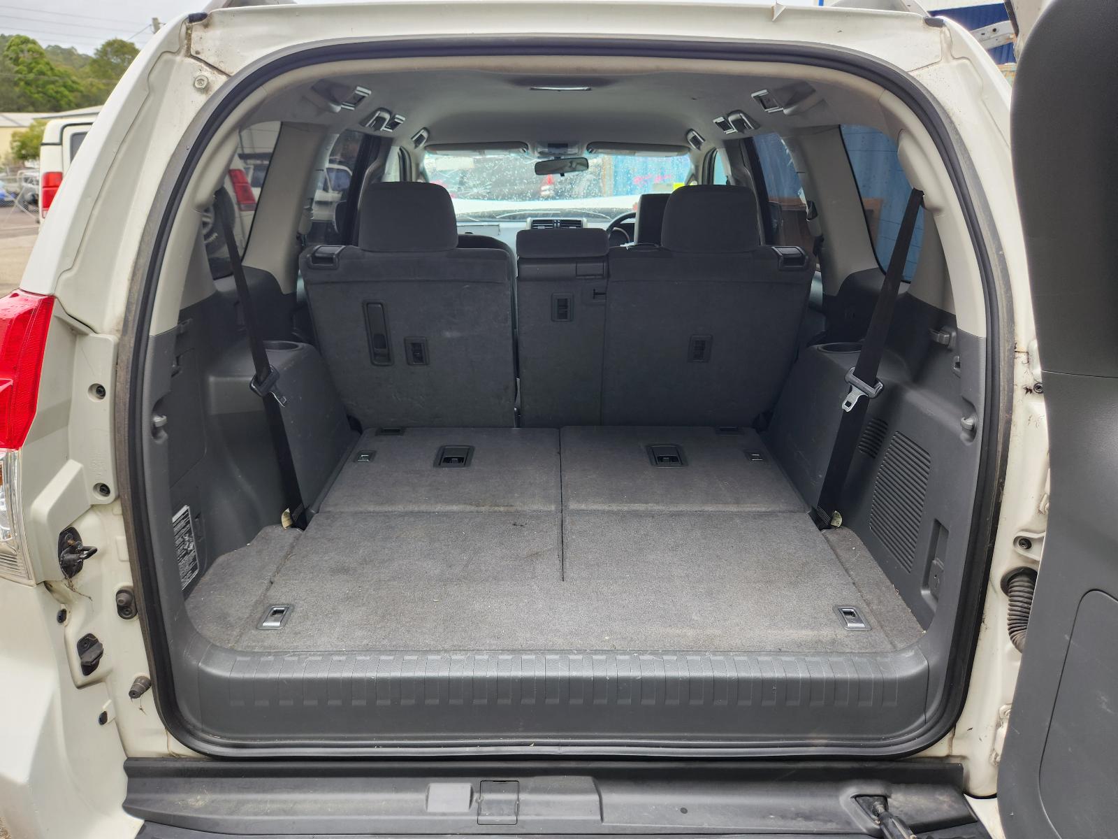 View Toyota Prado 2012  