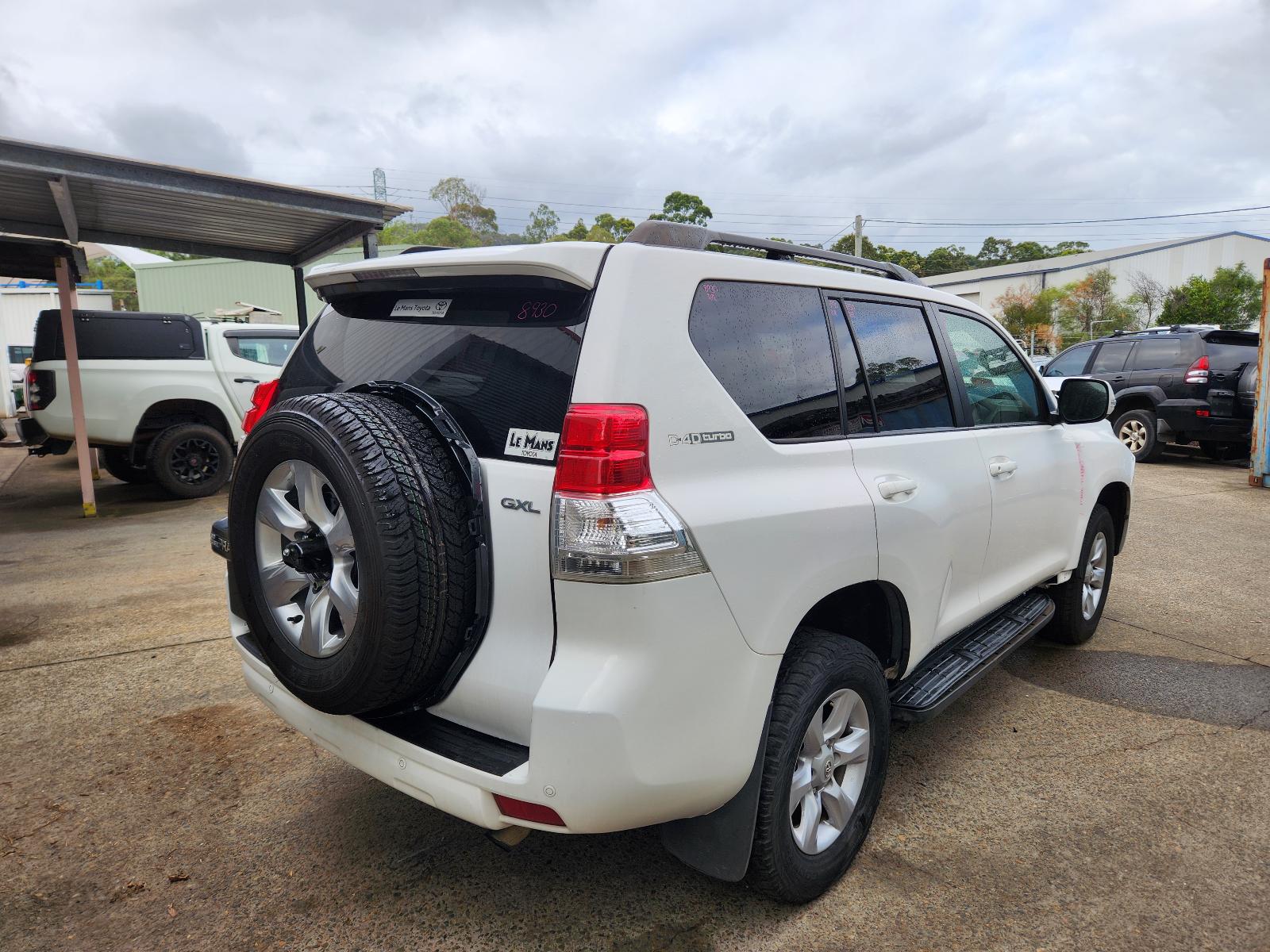 View Toyota Prado 2012  