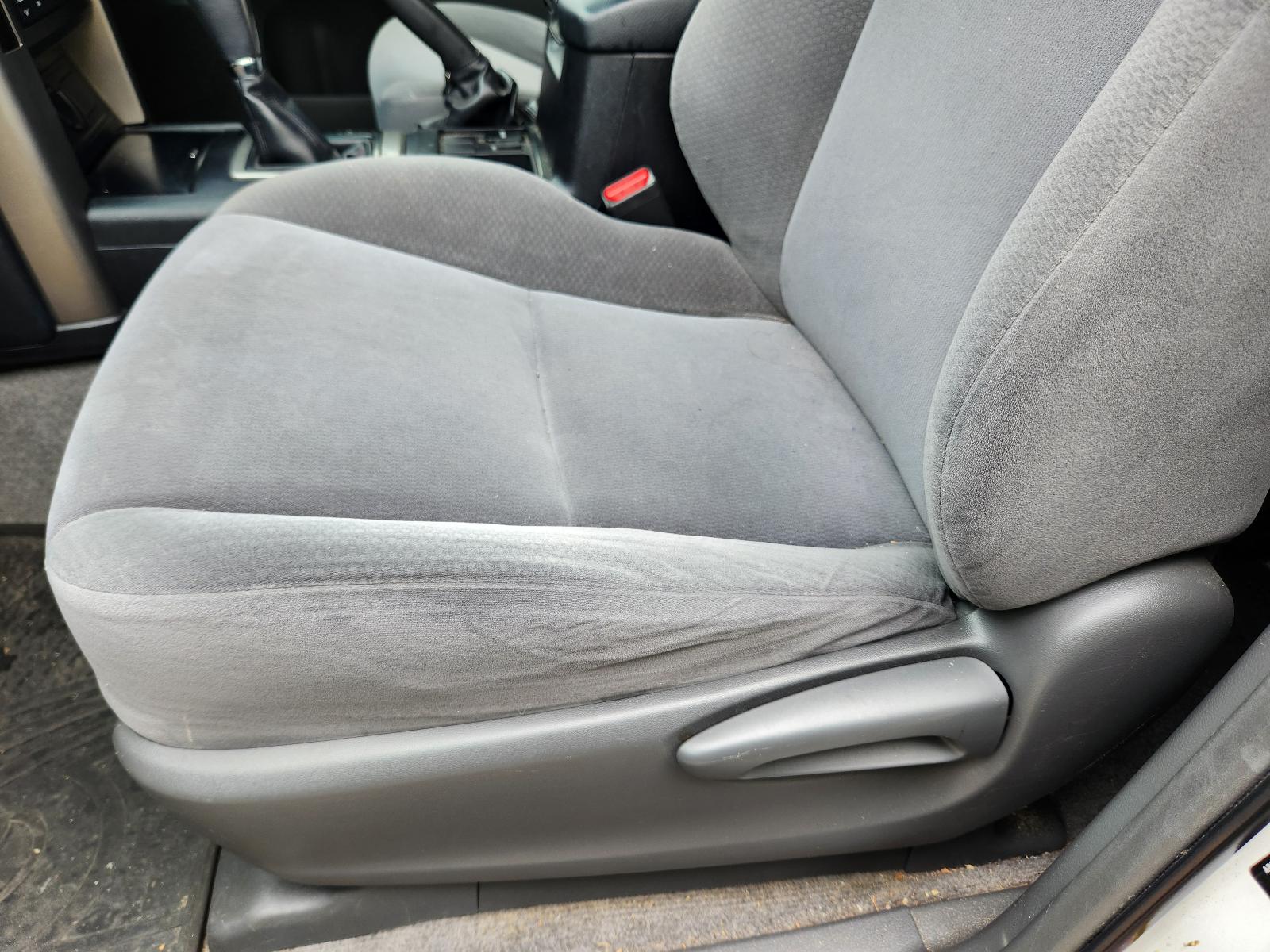 View Toyota Prado 2012  