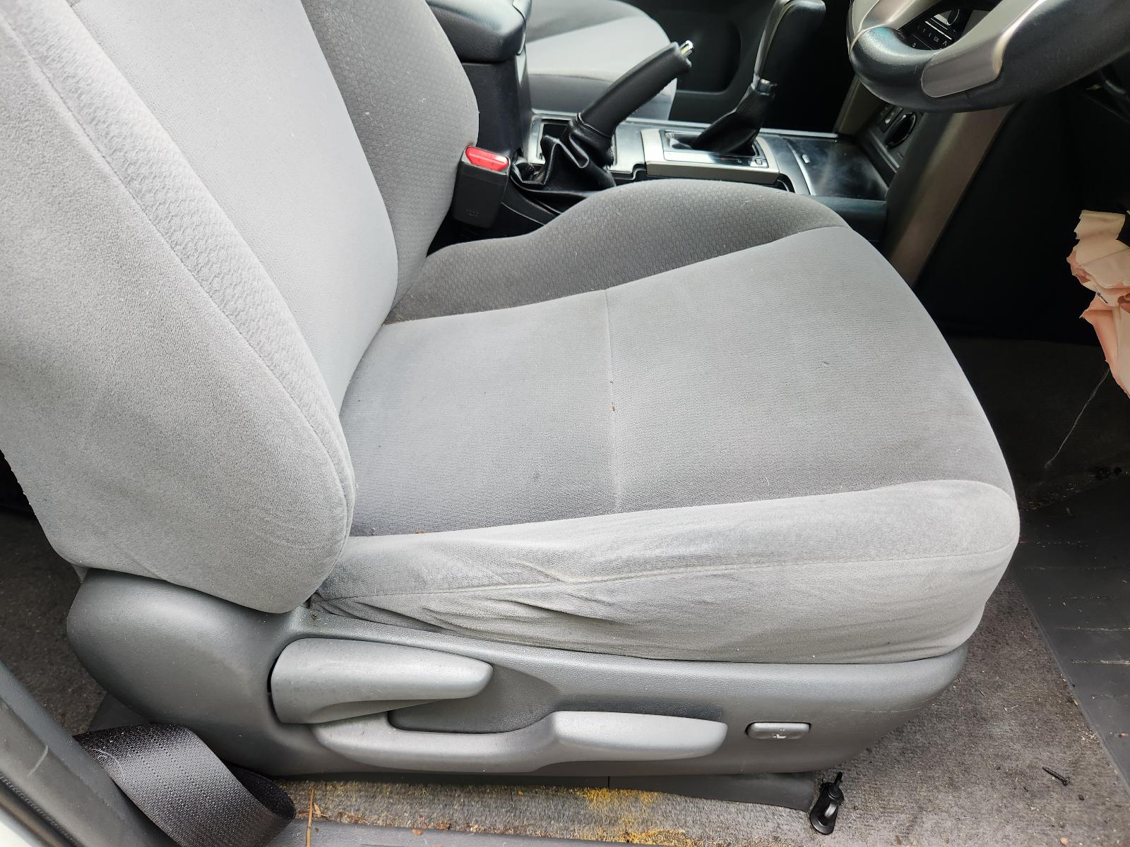 View Toyota Prado 2012  