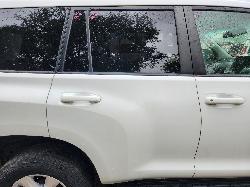 View Toyota Prado 2012  