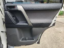 View Toyota Prado 2012  