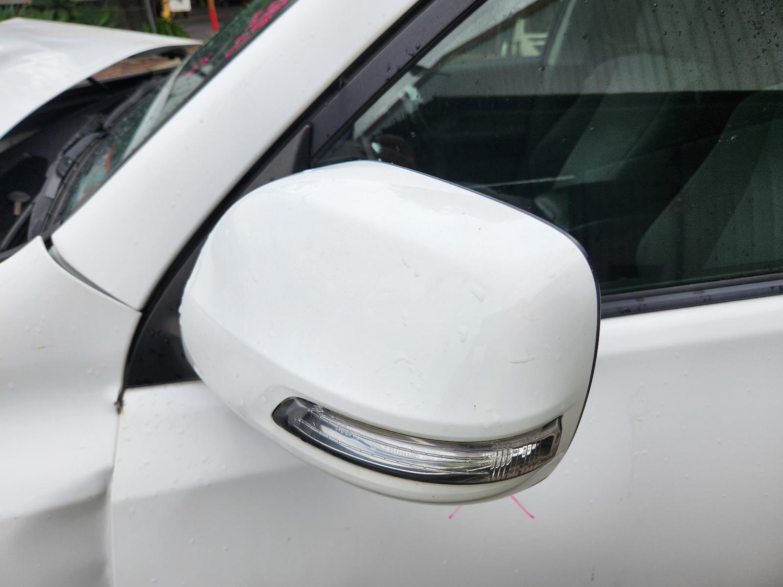 View Toyota Prado 2012  