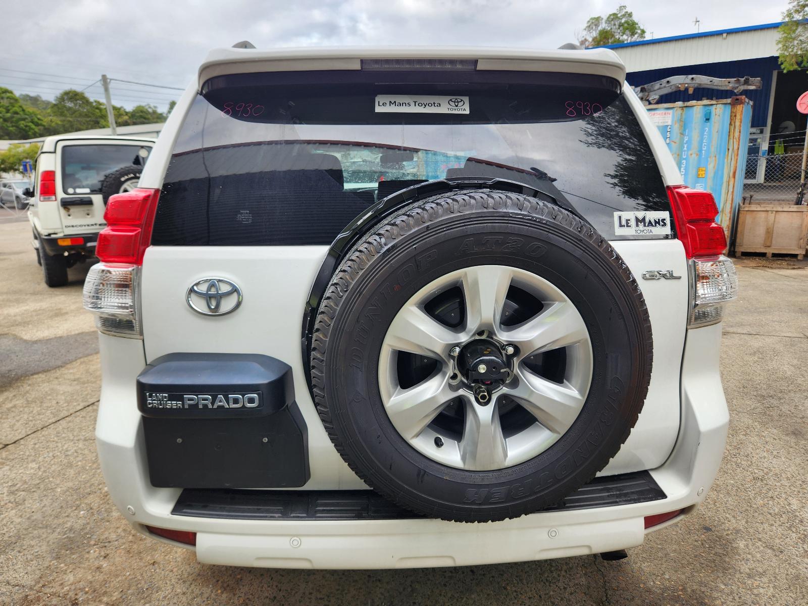 View Toyota Prado 2012  
