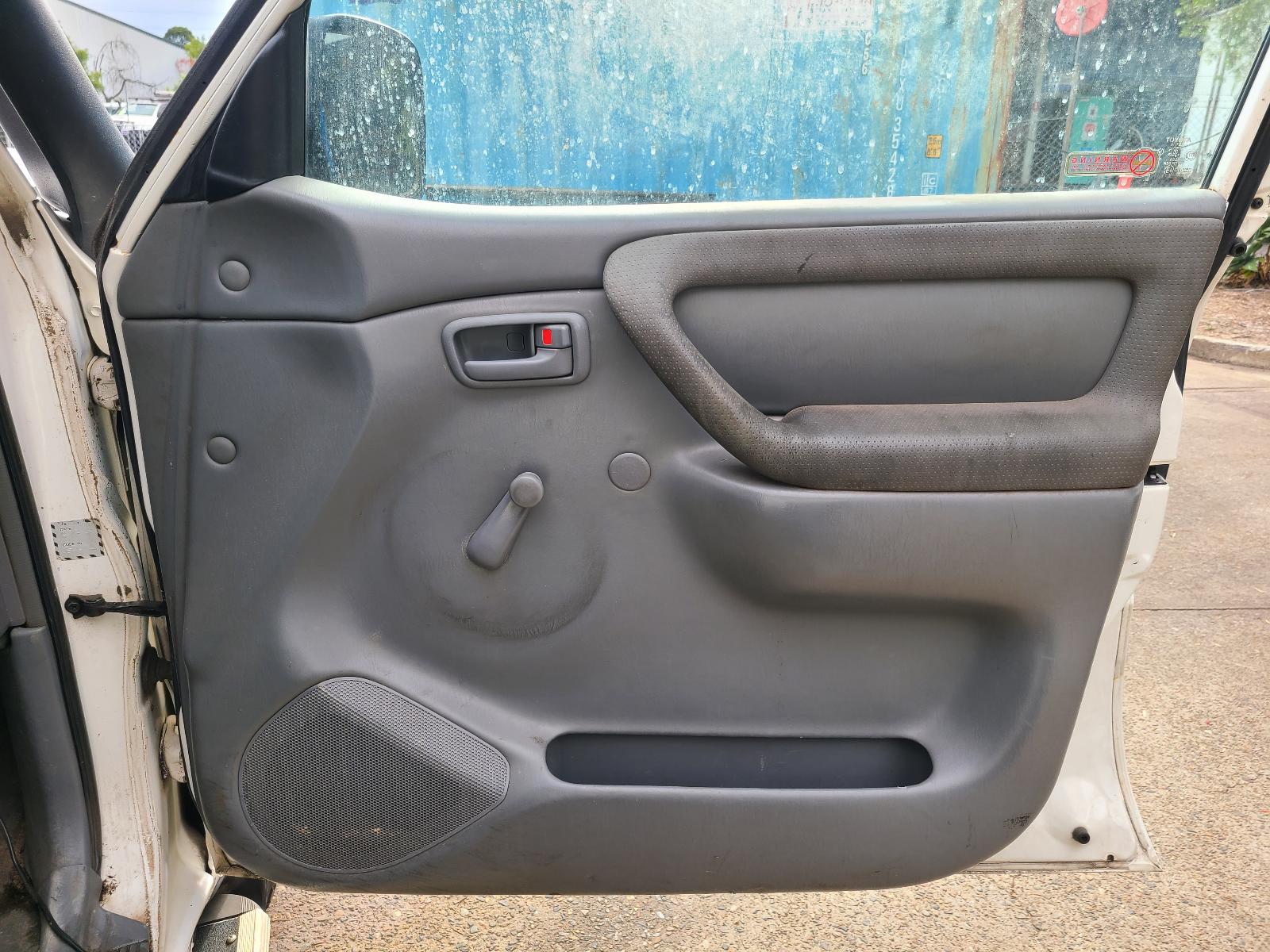 Toyota Landcruiser 2001 4 Door Station Wagon View Toyota Landcruiser 2001 4 Door Station Wagon