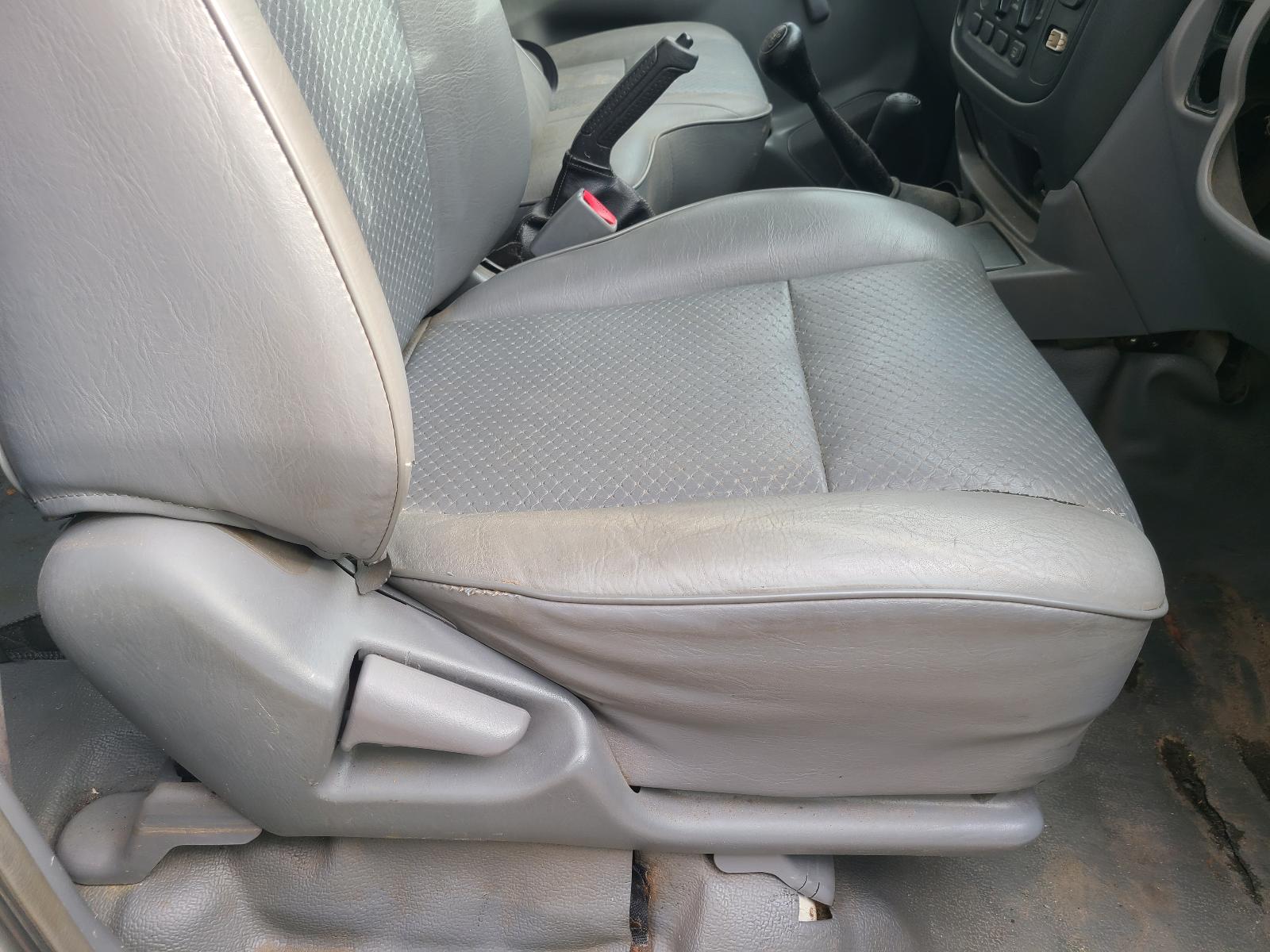 Toyota Landcruiser 2001 4 Door Station Wagon View Toyota Landcruiser 2001 4 Door Station Wagon