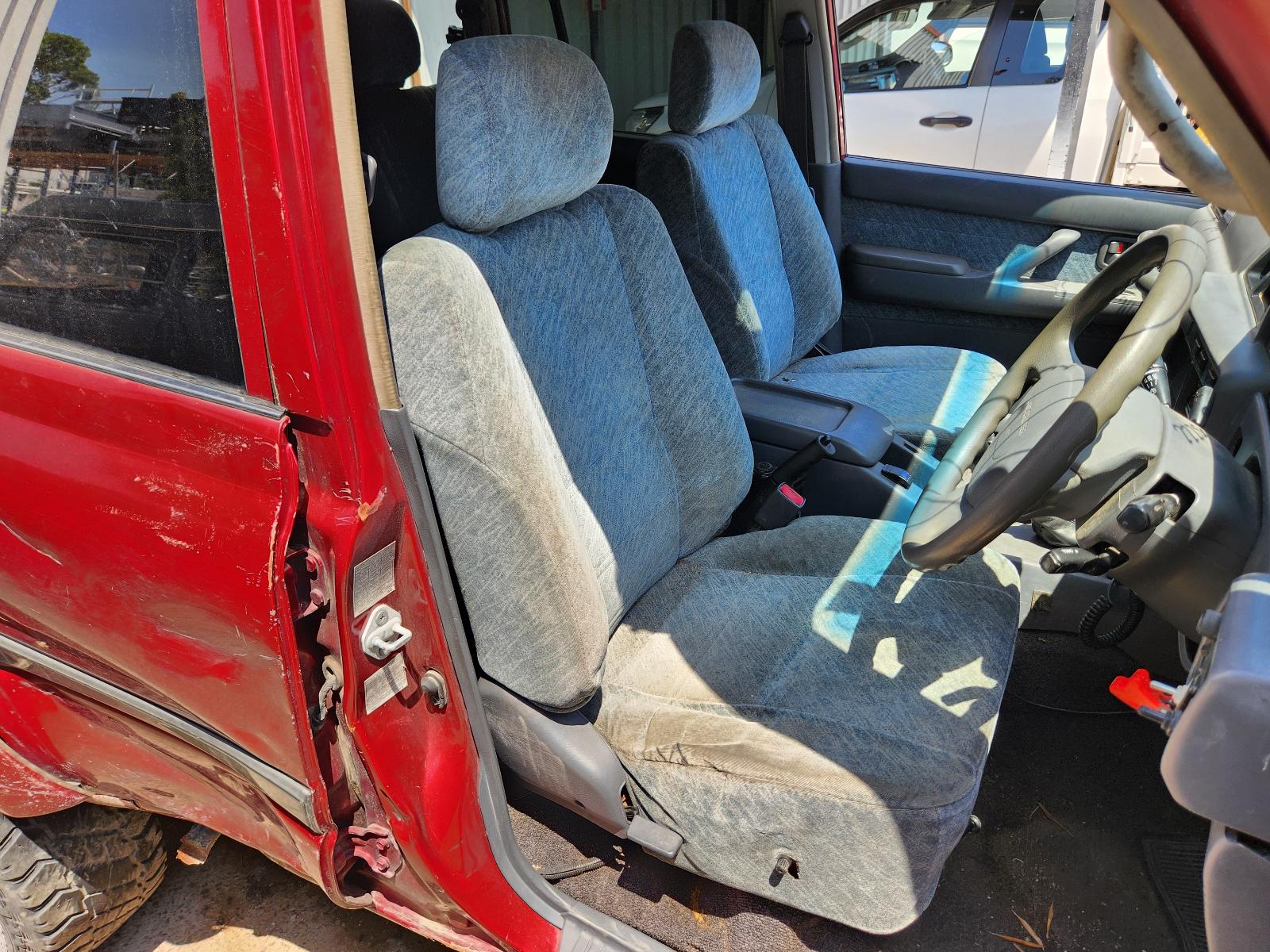 View Toyota Landcruiser 1997 4 Door Station Wagon