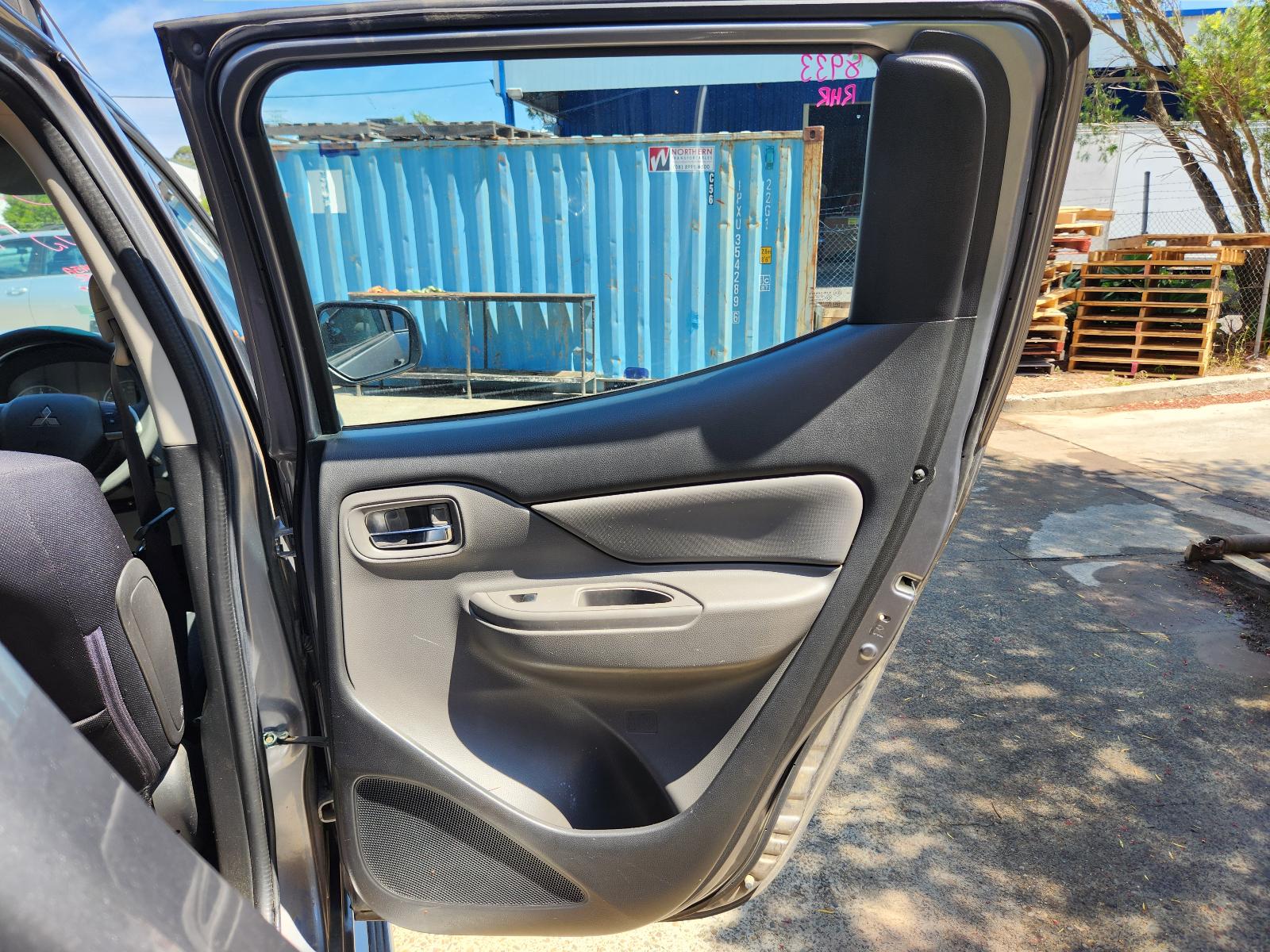 View Mitsubishi Triton 2017 4 Door Utility