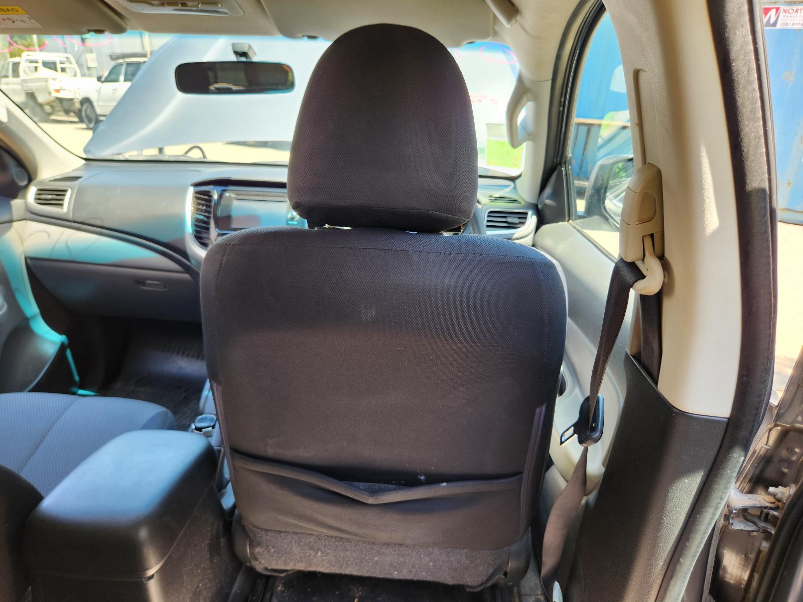 View Mitsubishi Triton 2017 4 Door Utility