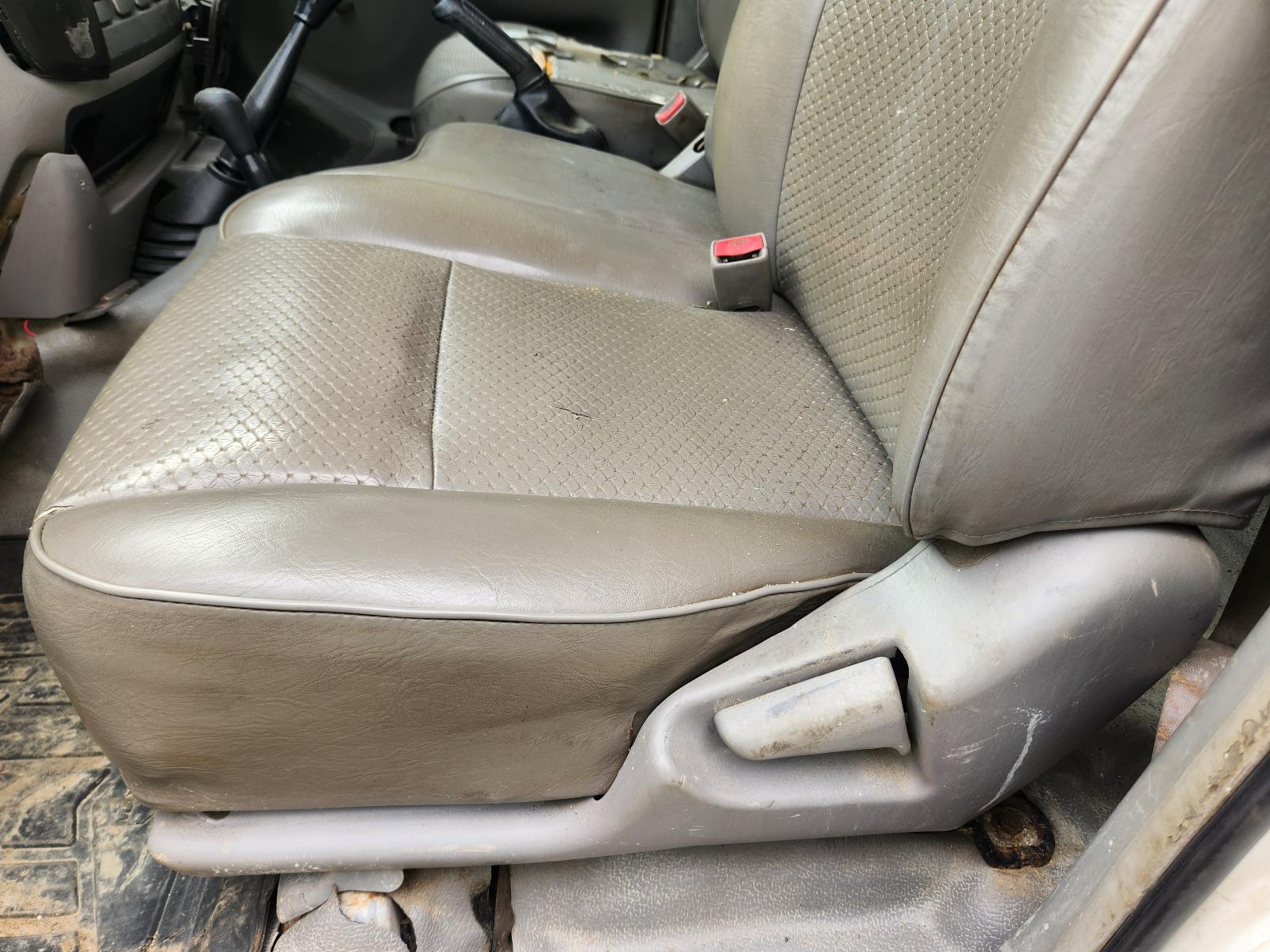 View Toyota Landcruiser 2006 4 Door Station Wagon