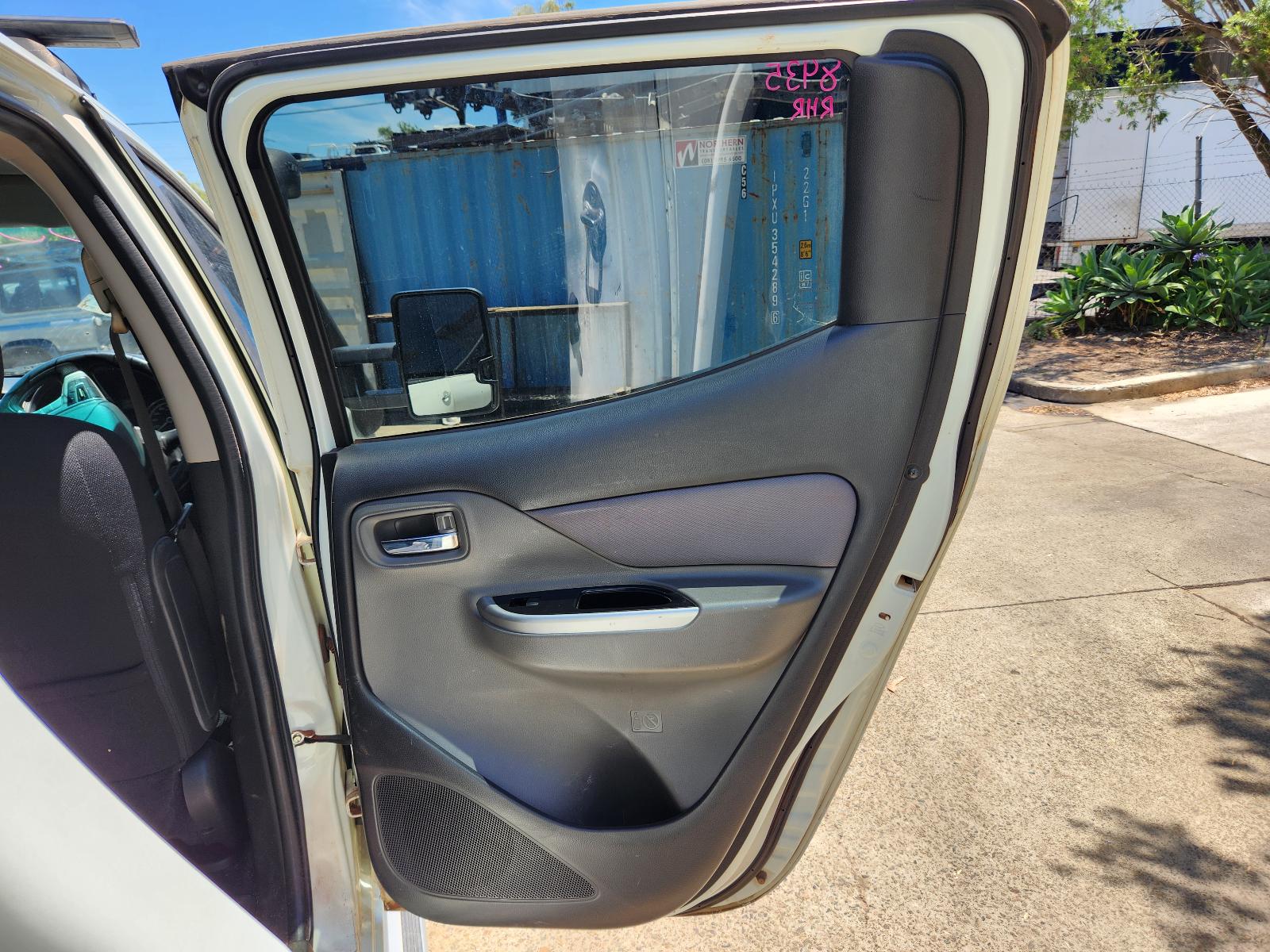 View Mitsubishi Triton 2017 4 Door Utility