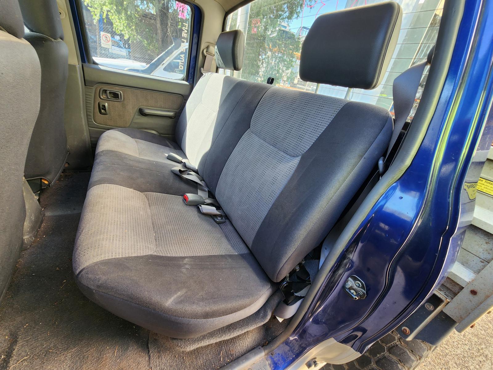 View Nissan Navara 2004  