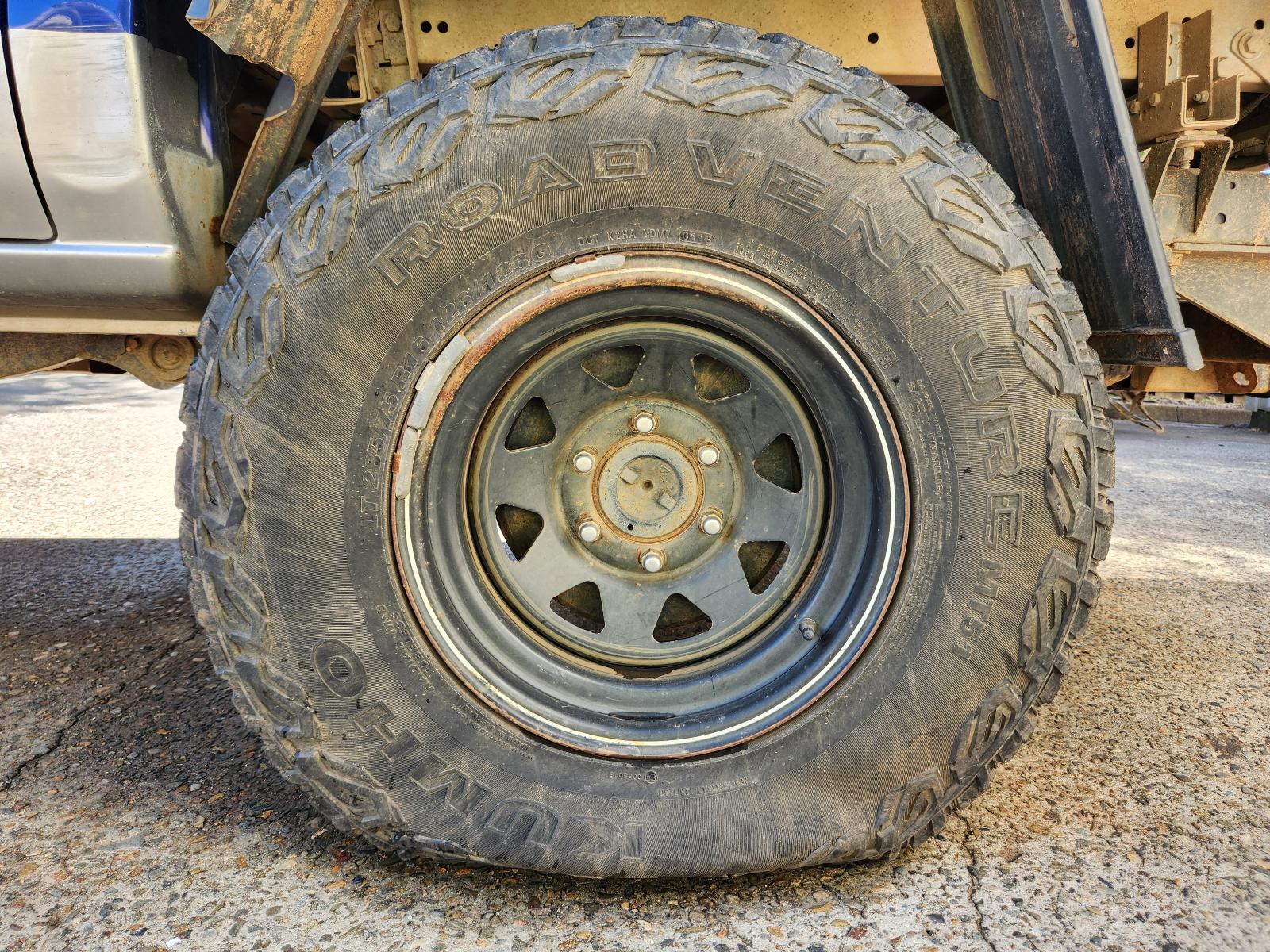 View Nissan Navara 2004  