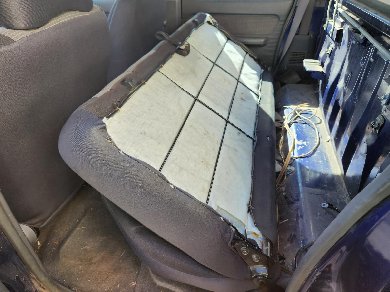 View Nissan Navara 2004  