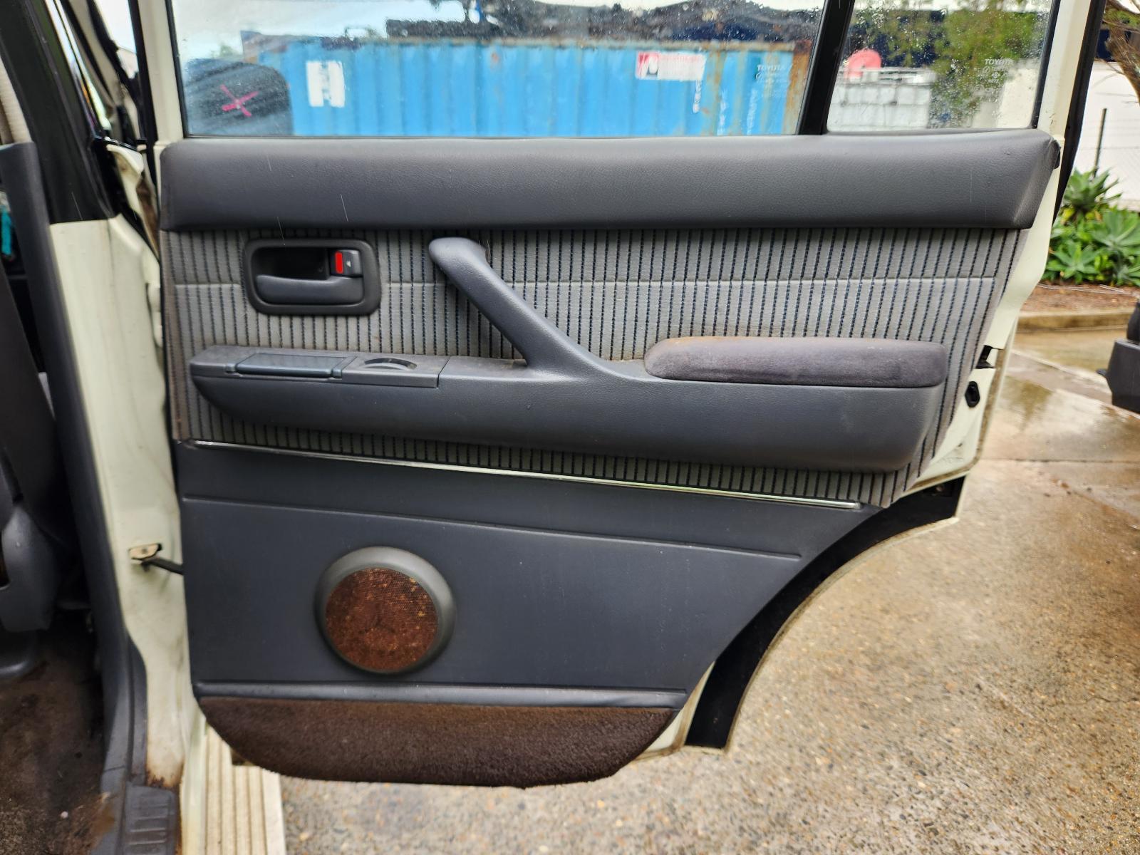 View Toyota Landcruiser 1992 4 Door Station Wagon