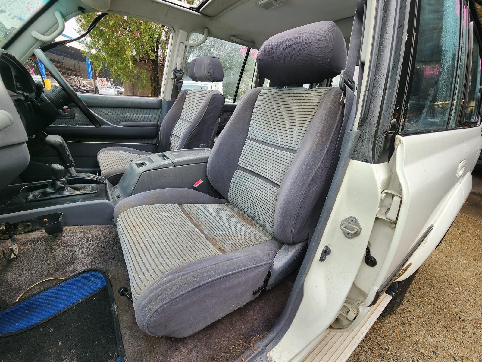 View Toyota Landcruiser 1992 4 Door Station Wagon