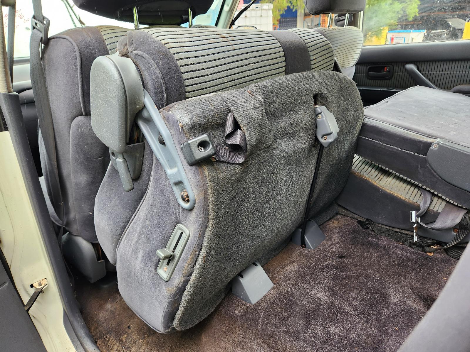 View Toyota Landcruiser 1992 4 Door Station Wagon