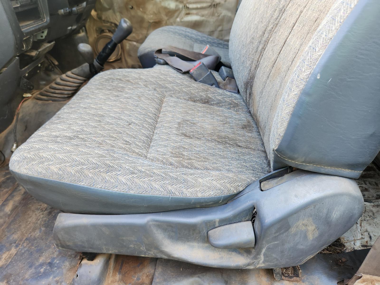 View Toyota Hilux 2002 2 Door Pickup