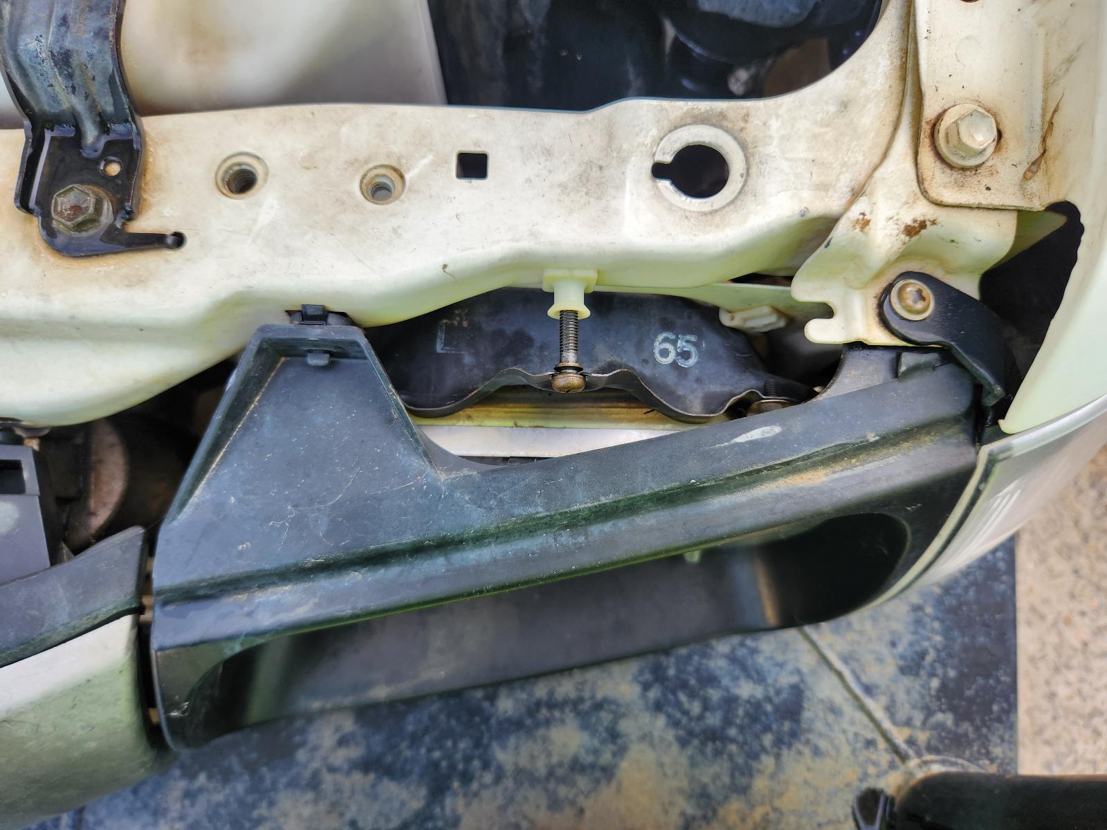 View Toyota Hilux 2002 2 Door Pickup