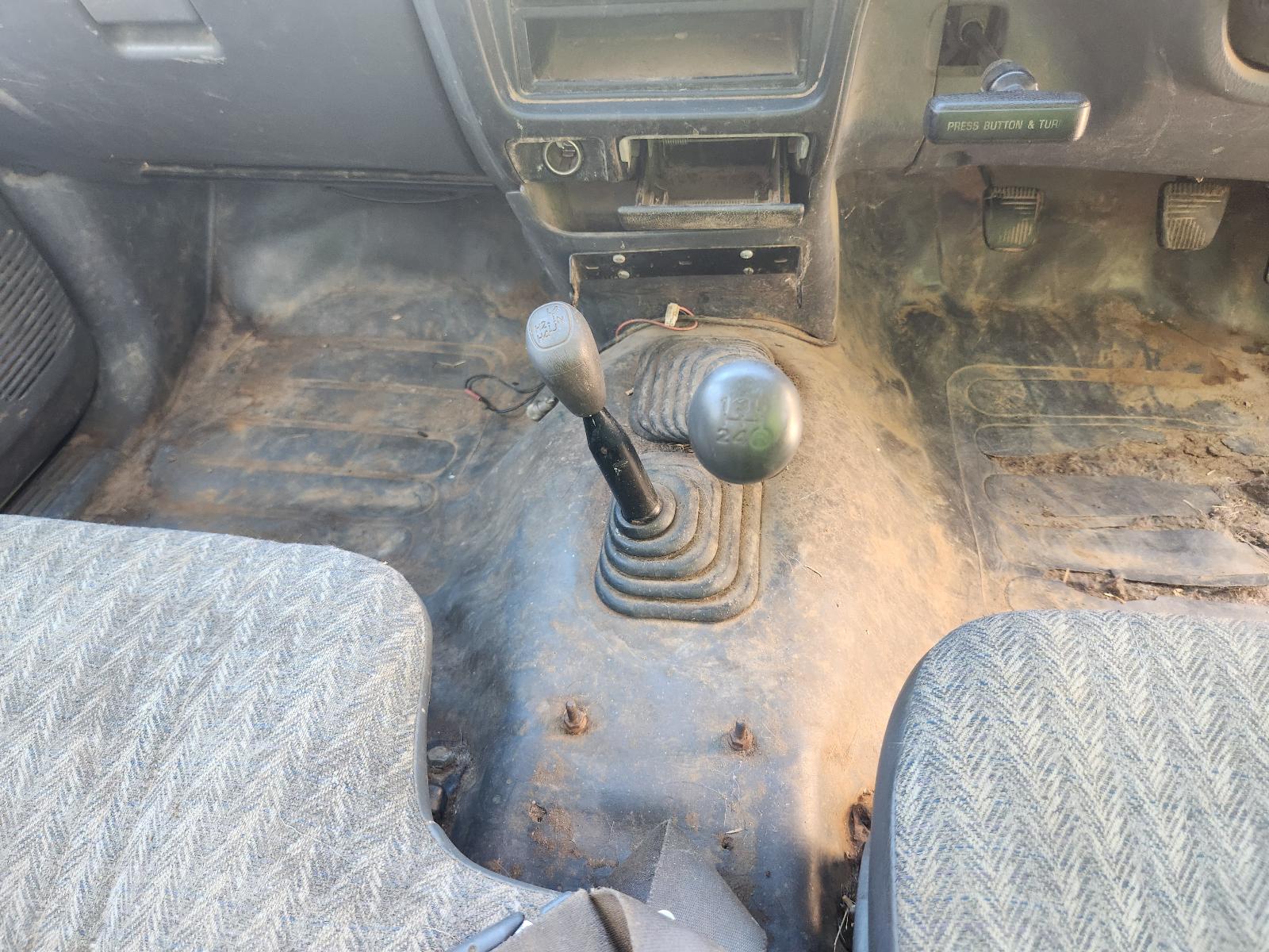 View Toyota Hilux 2002 2 Door Pickup