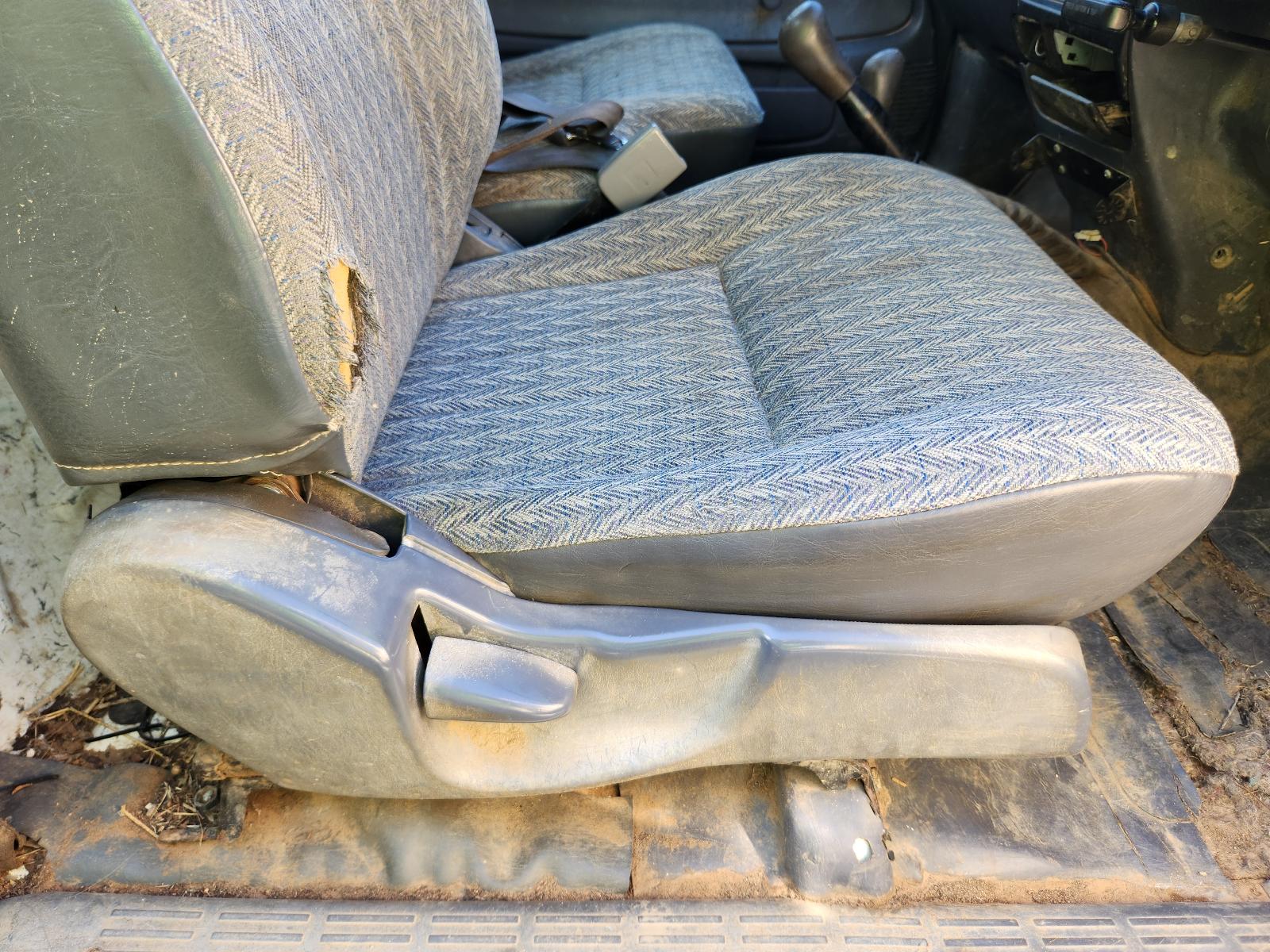 View Toyota Hilux 2002 2 Door Pickup