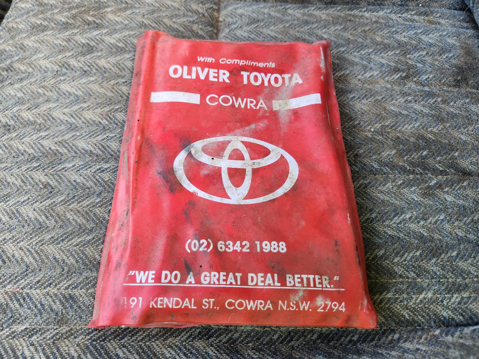 View Toyota Hilux 2002 2 Door Pickup