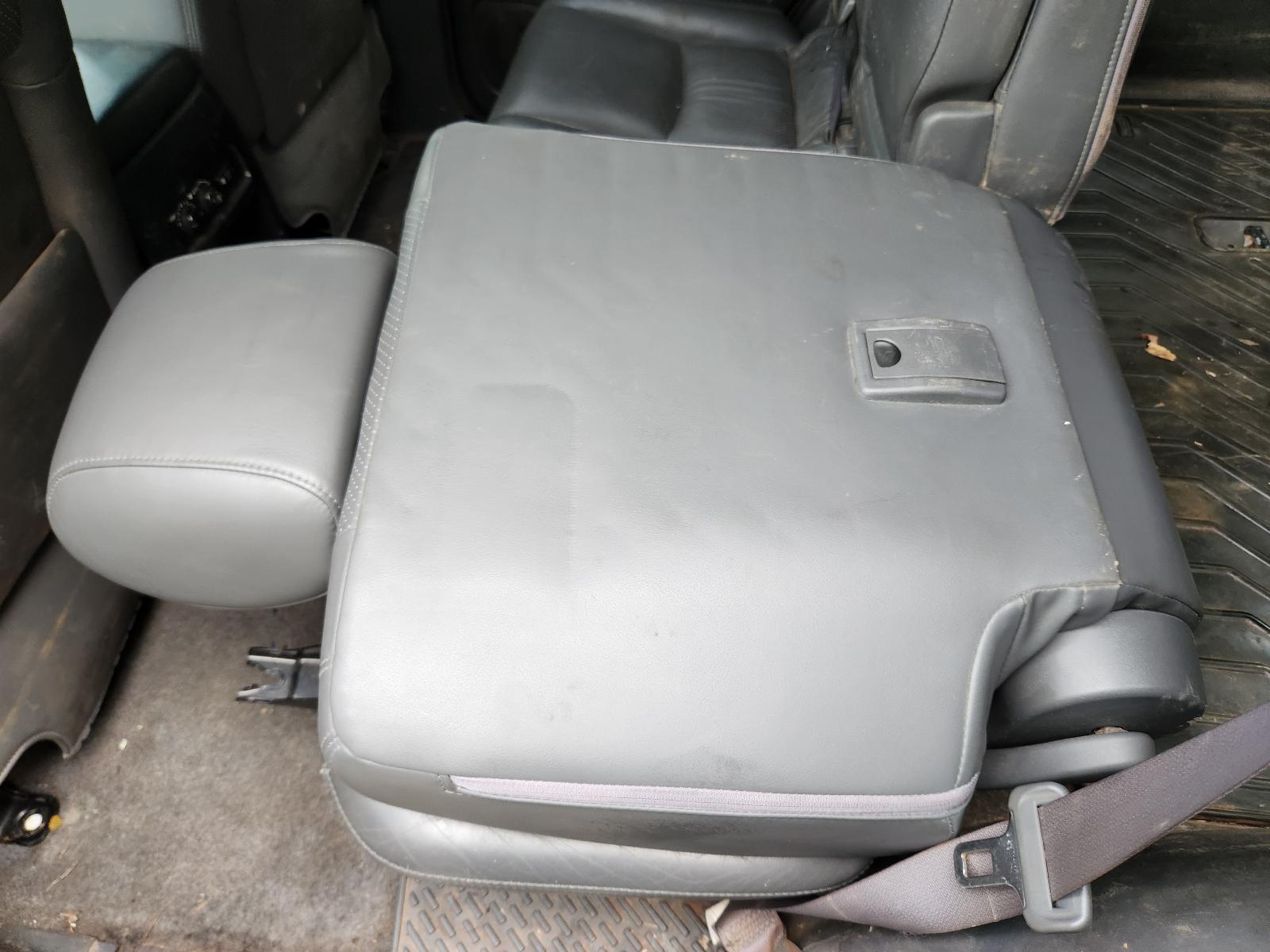 View Toyota Prado 2004  